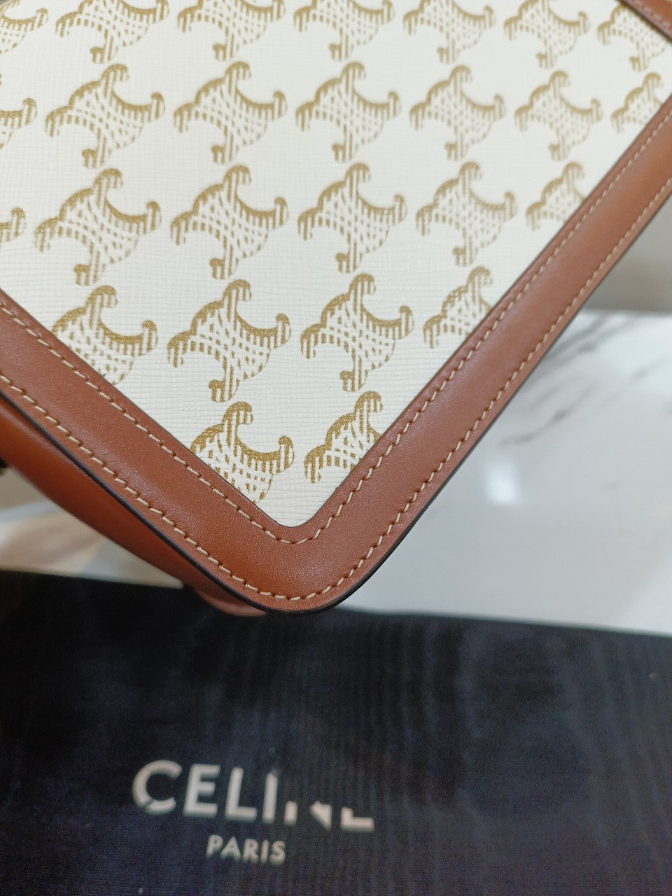 *Never been used* Celine Triomphe White Teen GHW 2022