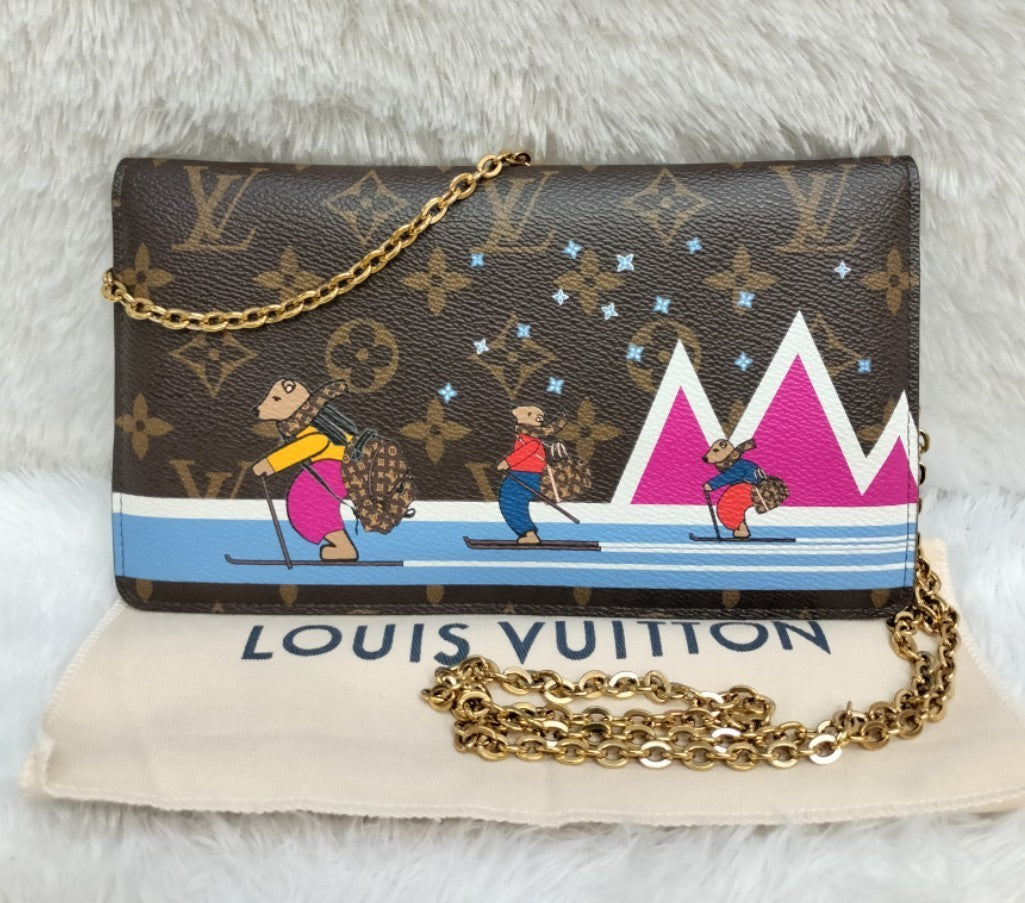 LV Weekend Pochette Monogram Skiing Bears Xmas 2018 Melly Exclusive