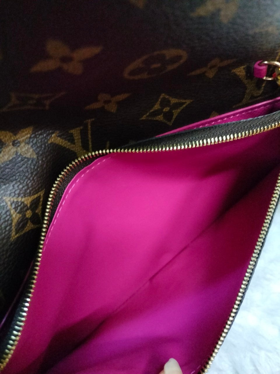 LV Weekend Pochette Monogram Skiing Bears Xmas 2018