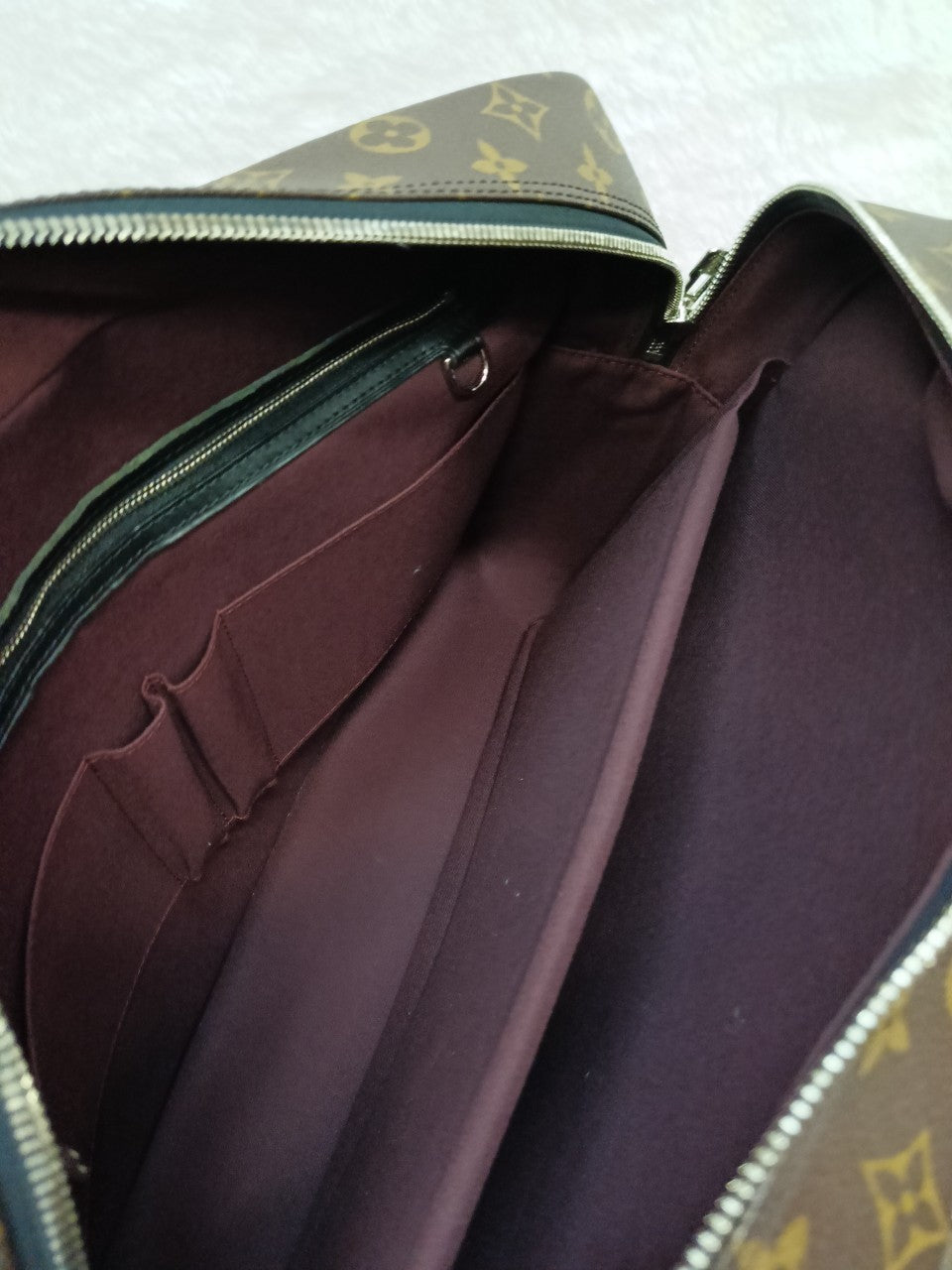 LV Porte Documents Voyage GM Monogram Macassar 2012