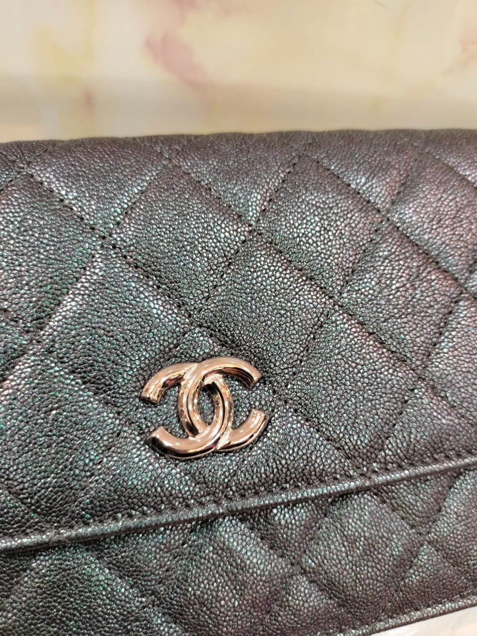 Chanel WOC Iridescent Purple Black SHW #27. Size 20x11x3cm