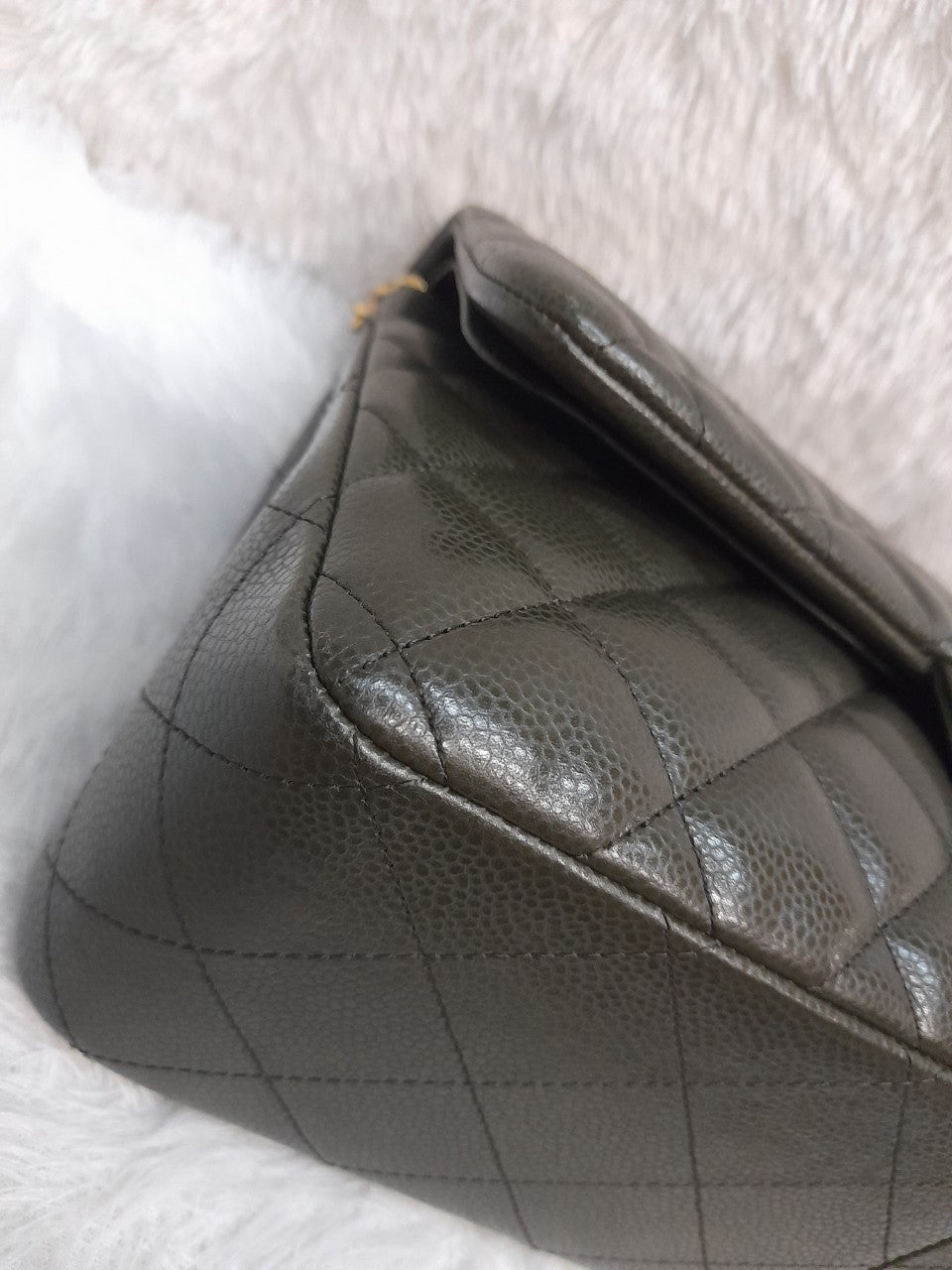 Chanel Jumbo Caviar Olive GHW DF #21. Size 30x19,5x10cm