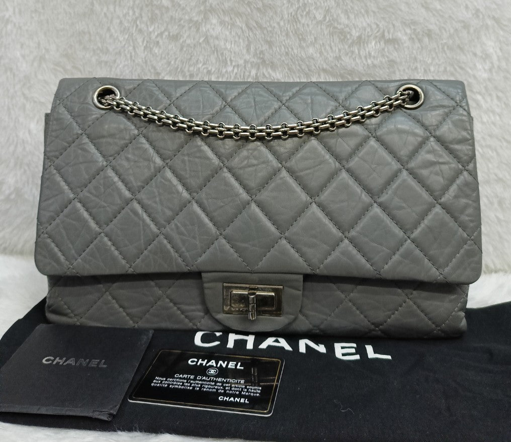 Chanel Jumbo Reissue Calfskin Grey RHW #12. Size 30x17x10cm