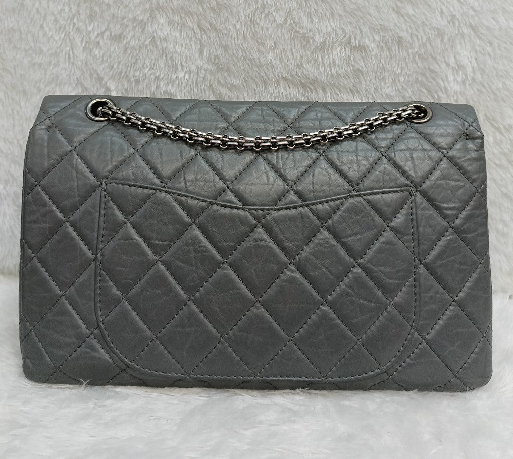 Chanel Jumbo Reissue Calfskin Grey RHW #12. Size 30x17x10cm
