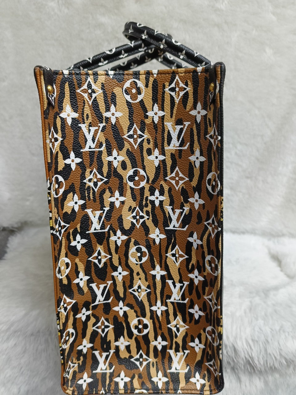 Lv Mono Jungle 2019
