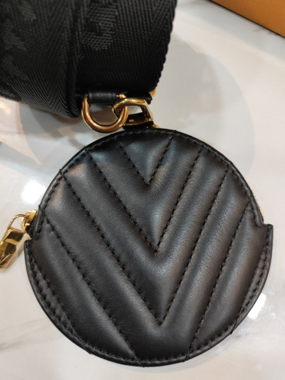 LV Multi Pochette New Wave Noir GHW 2022
