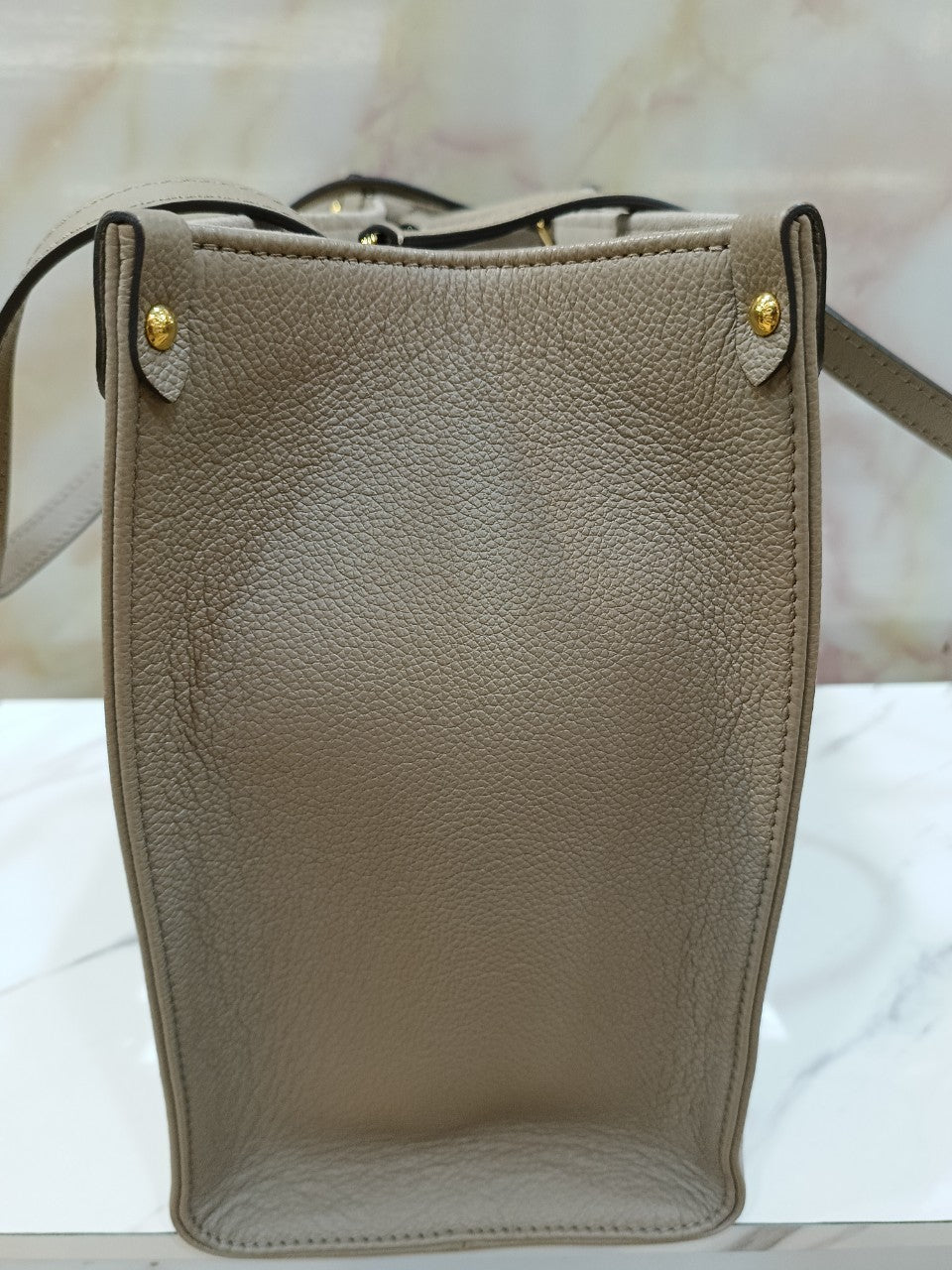 LV OTG MM Monogram Empreinte Tourterelle Cream 2022 (CHIP)