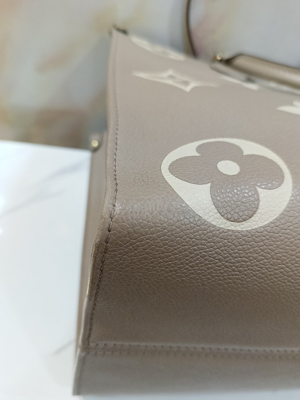 LV OTG MM Monogram Empreinte Tourterelle Cream 2022 (CHIP)