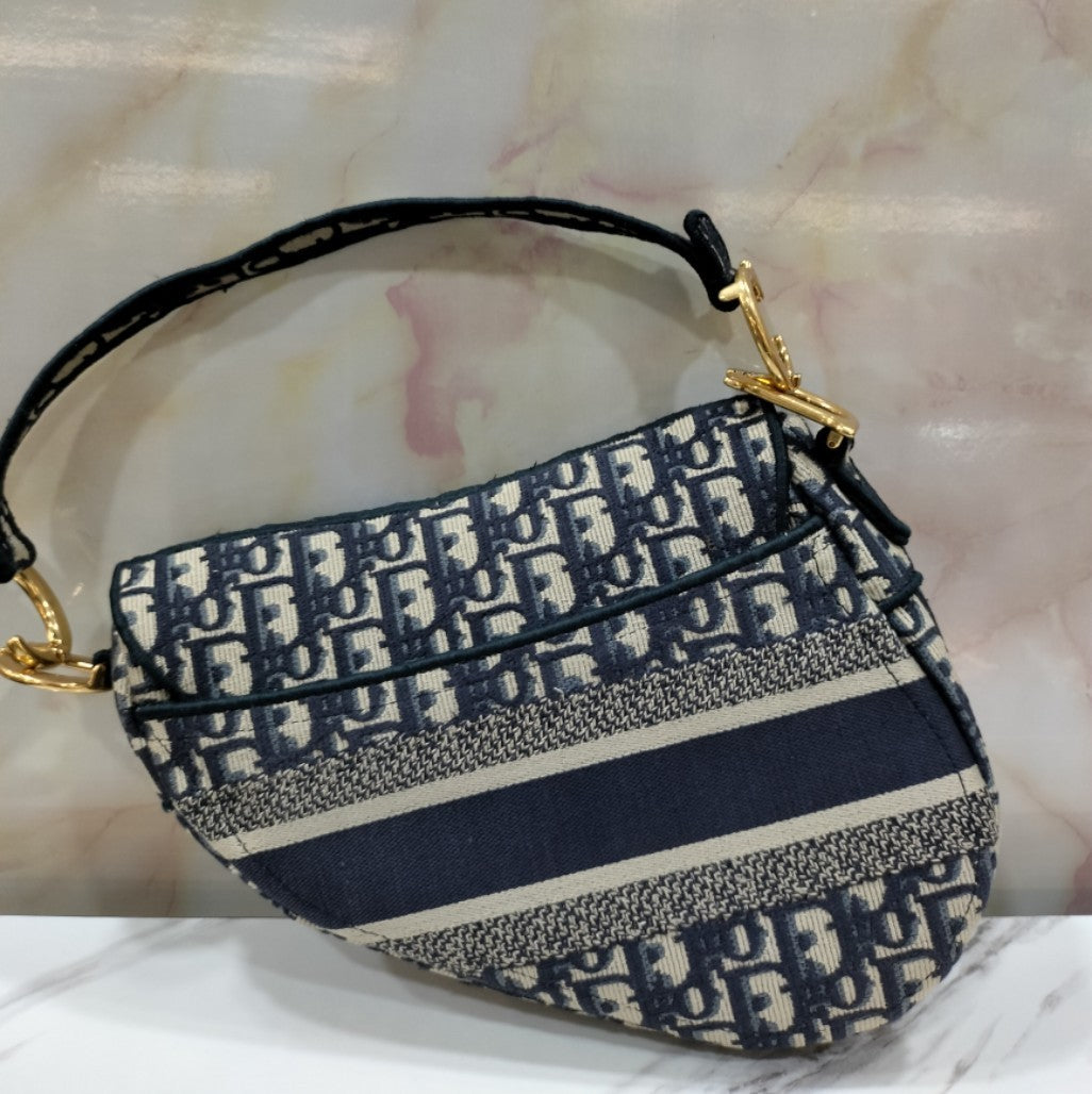 Dior Saddle Medium Oblique Embroidery Navy GHW 2020