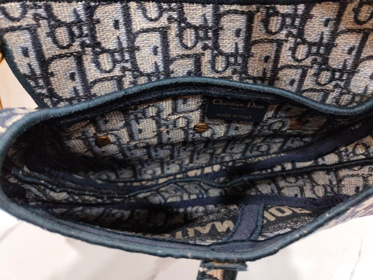 Dior Saddle Medium Oblique Embroidery Navy GHW 2020