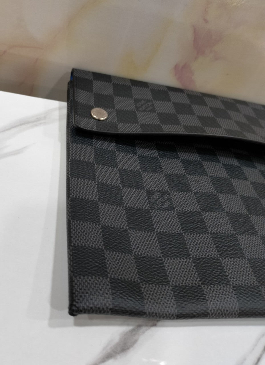 Lv Alpha Triple Pochette Graphite 2019
