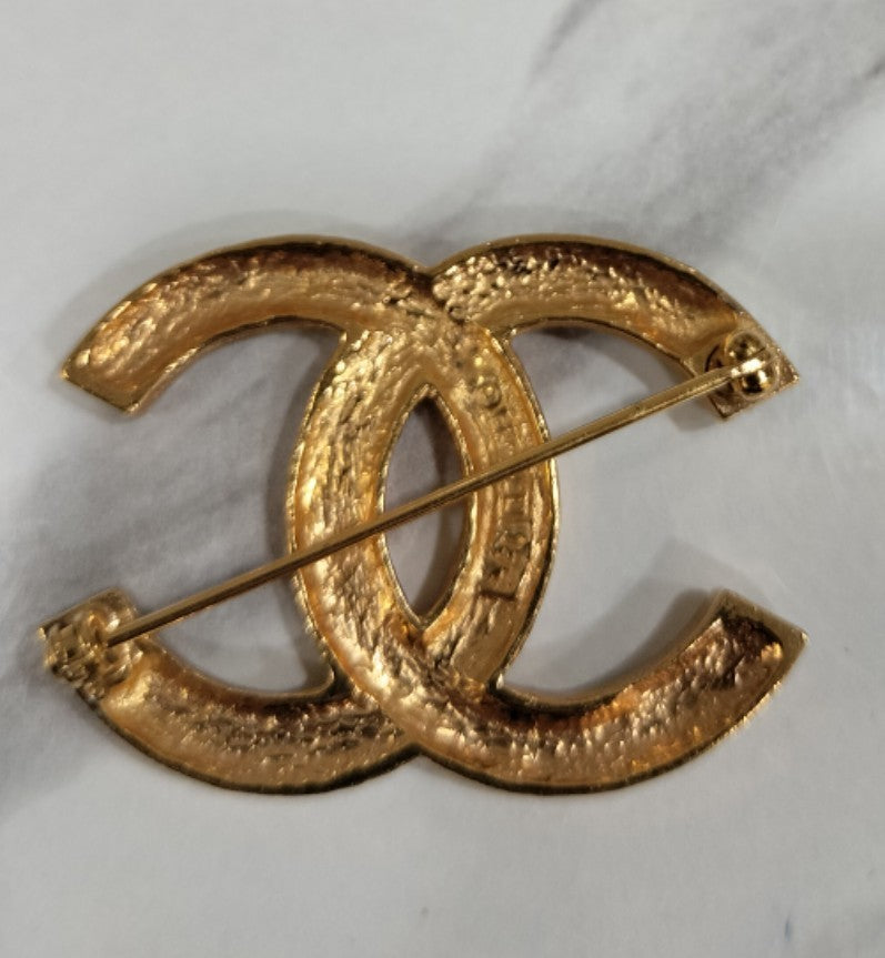 Chanel Brooch Crystal Gold GHW