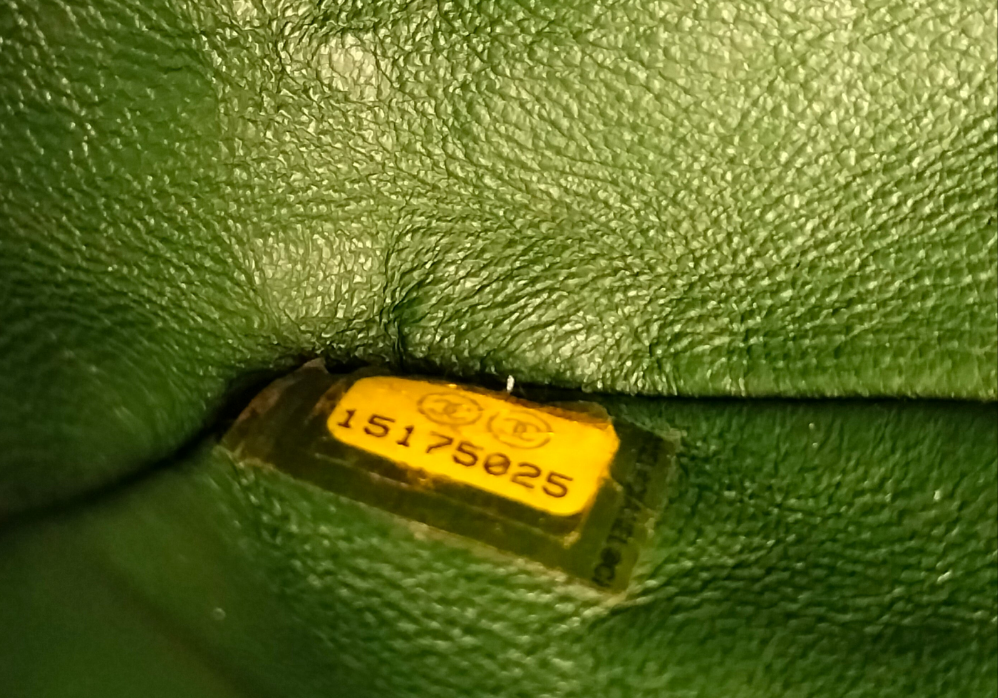 Chanel Medium Patent Black Green SHW DF #15