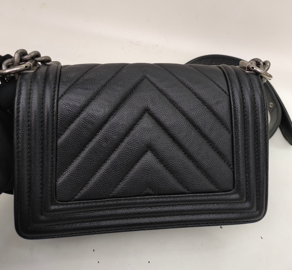 Chanel Boy 20 Chevron Caviar Black RHW #24