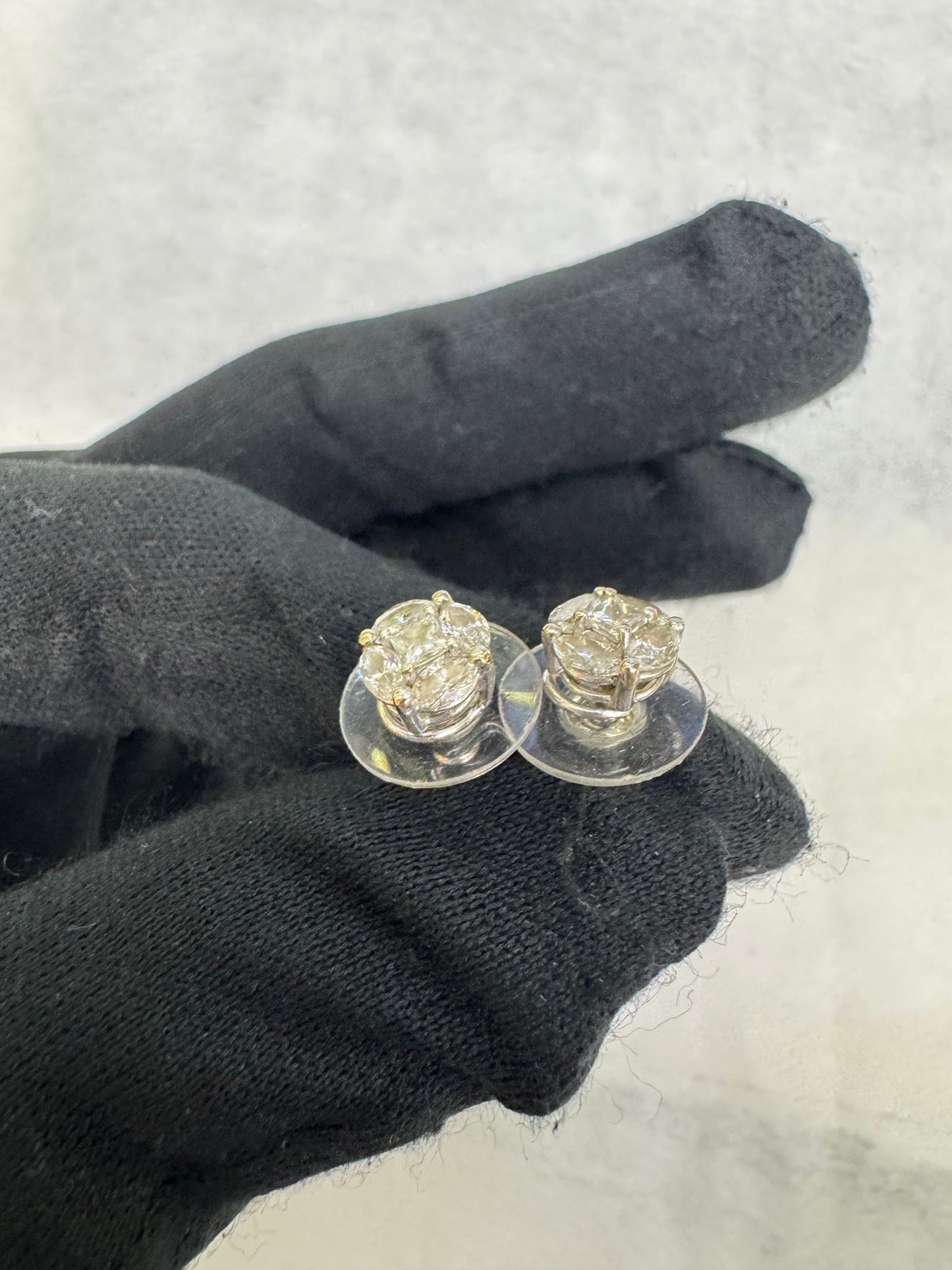 17. Diamond Earing