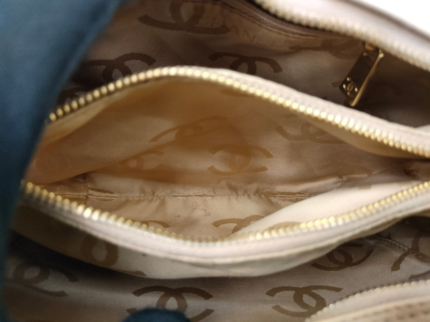 Chanel Camera Chevron Lamb Beige GHW #6