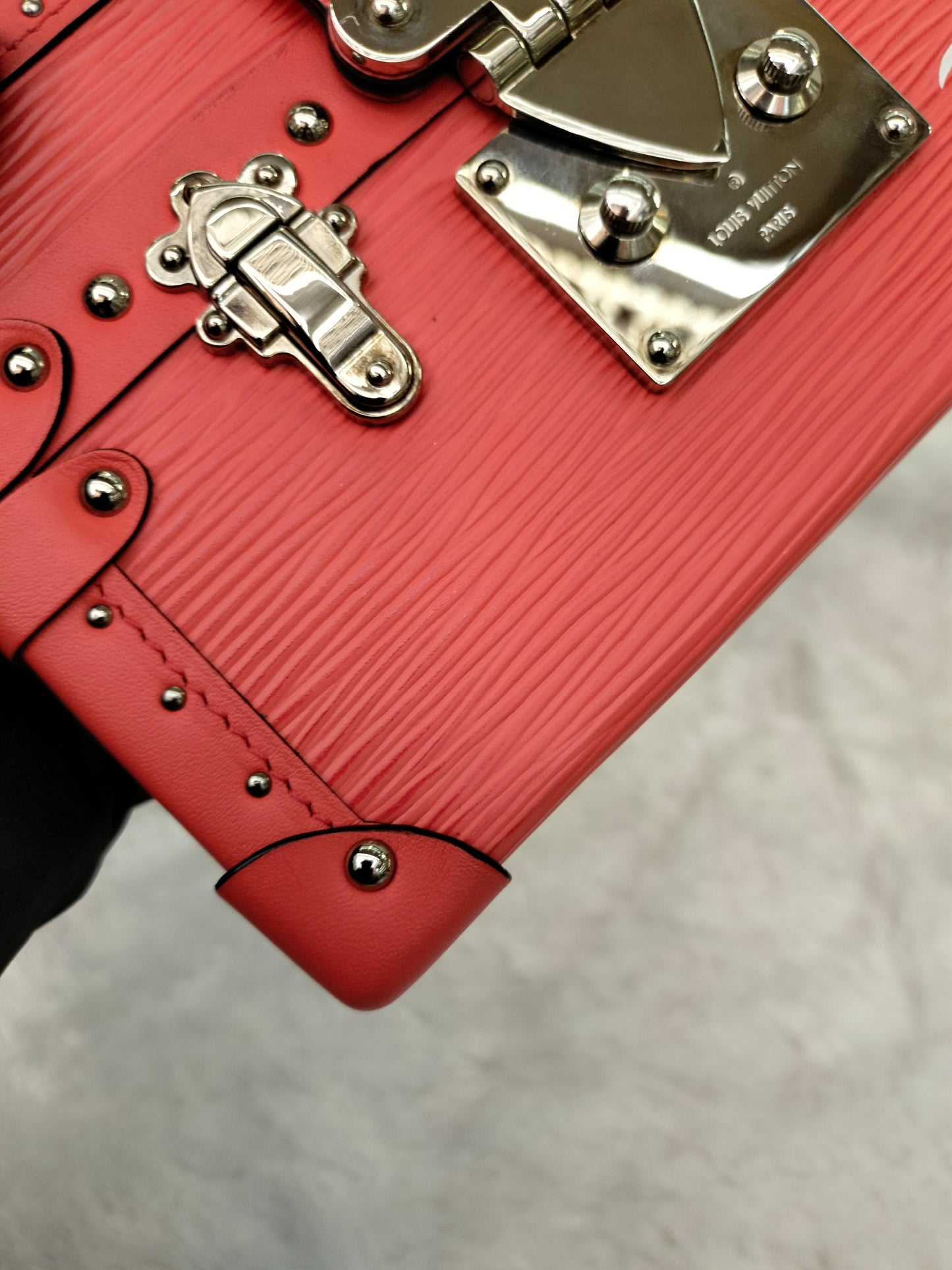 LV Petite Malle Trunk Epi Salmon 2016