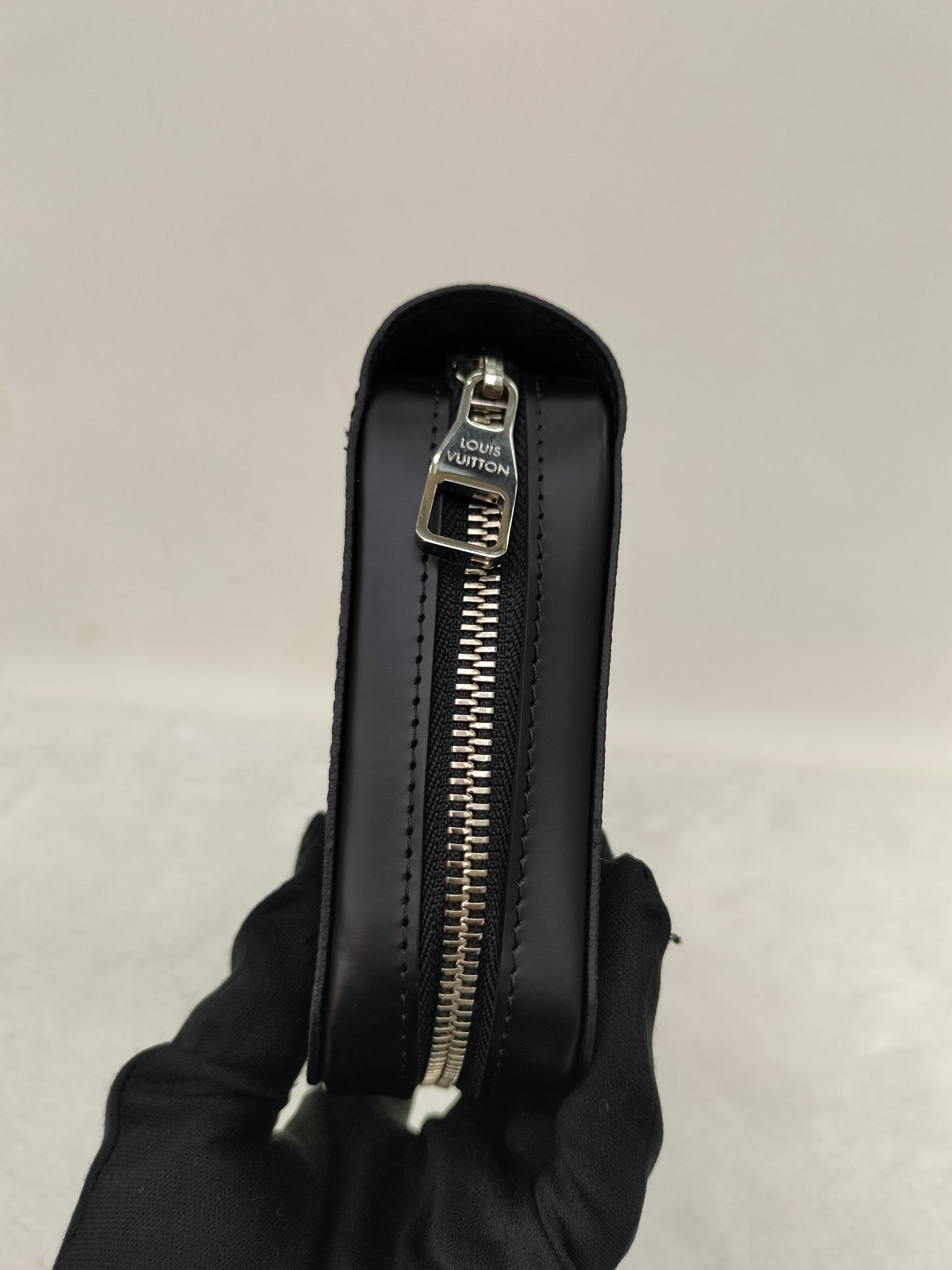 LV Zippy XL Travel Wallet Graphite 2017