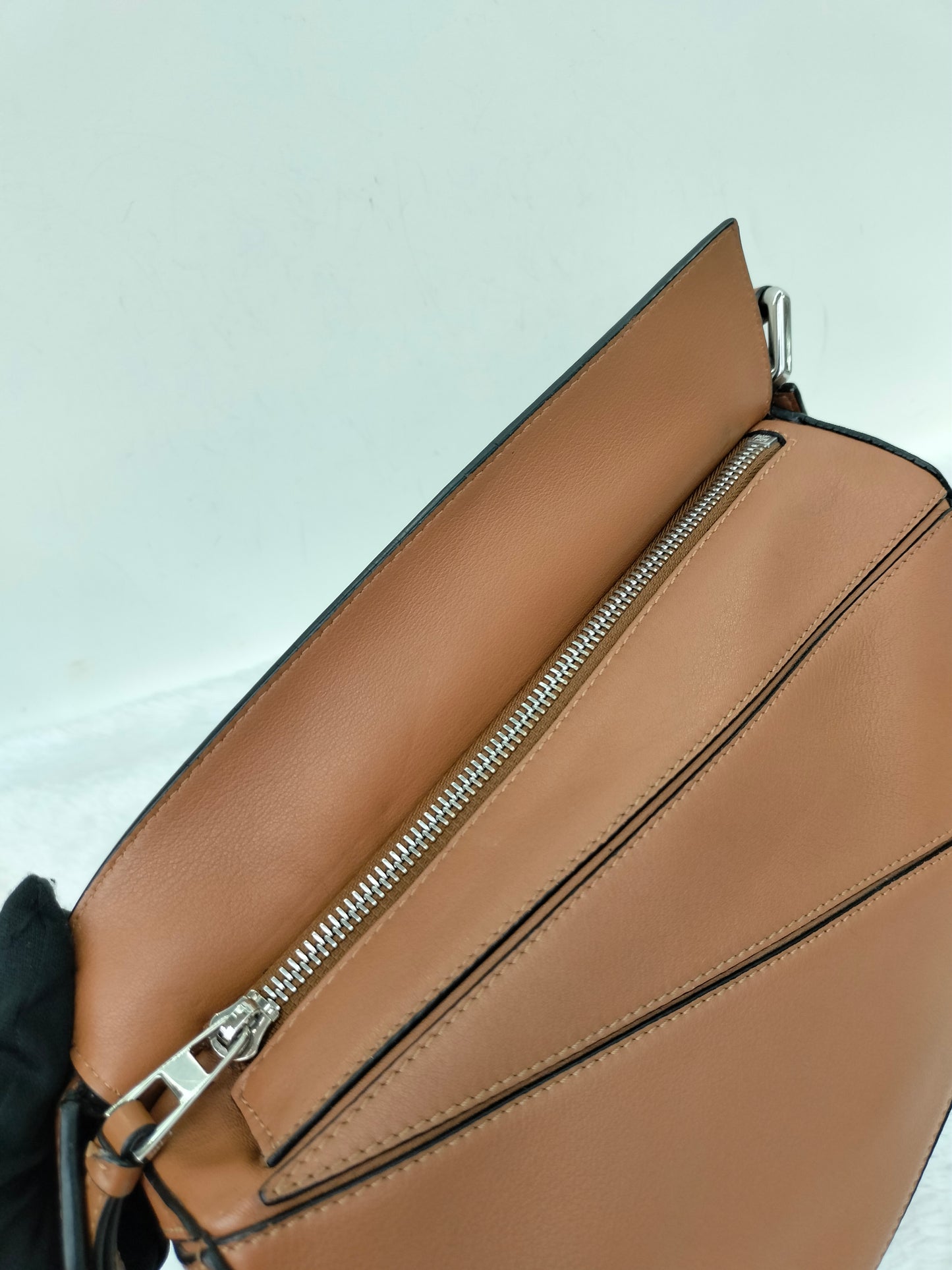 Loewe Puzzle Small Tan SHW 2018