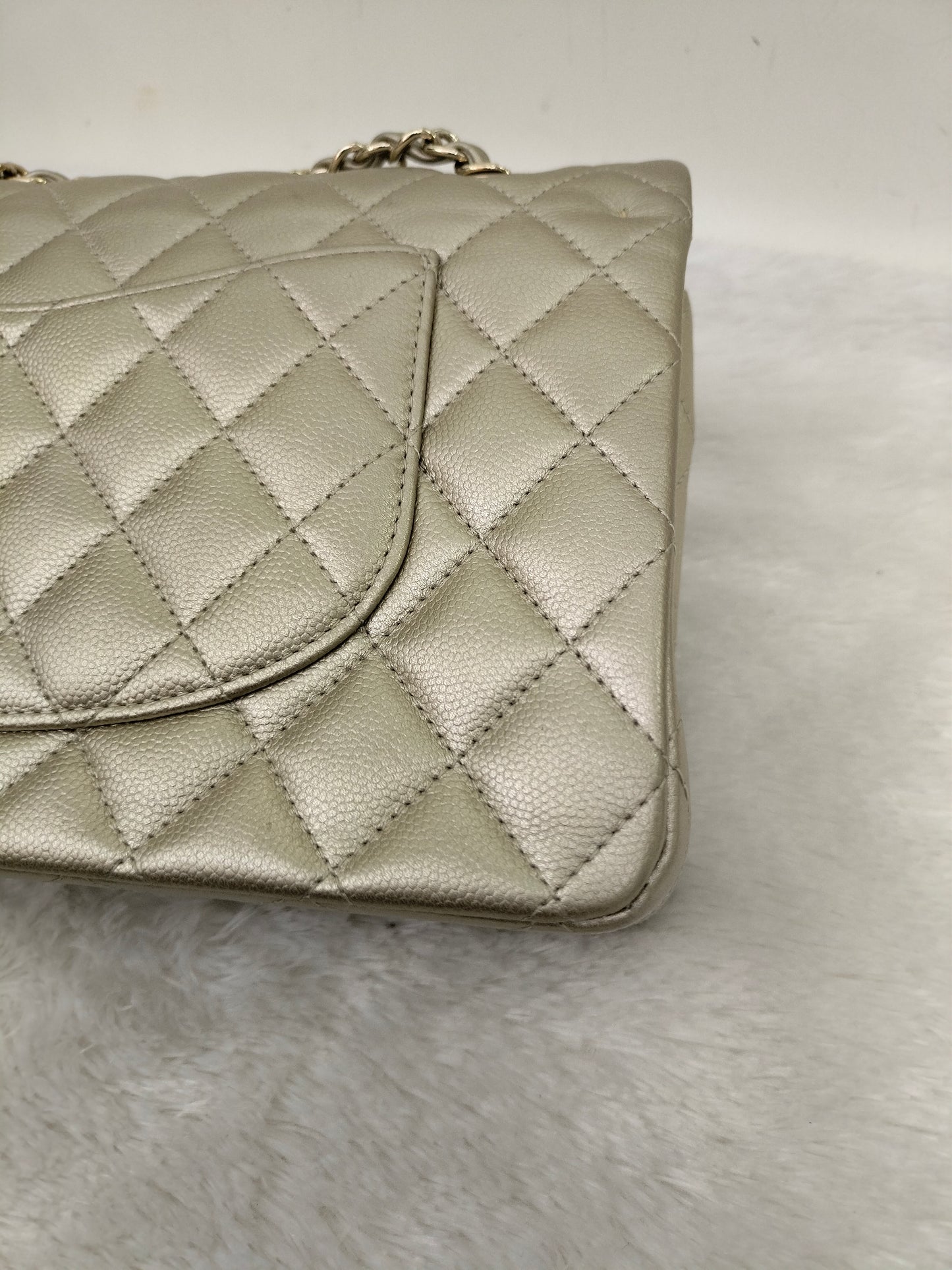 Chanel Medium Caviar Champagne GHW DF #23