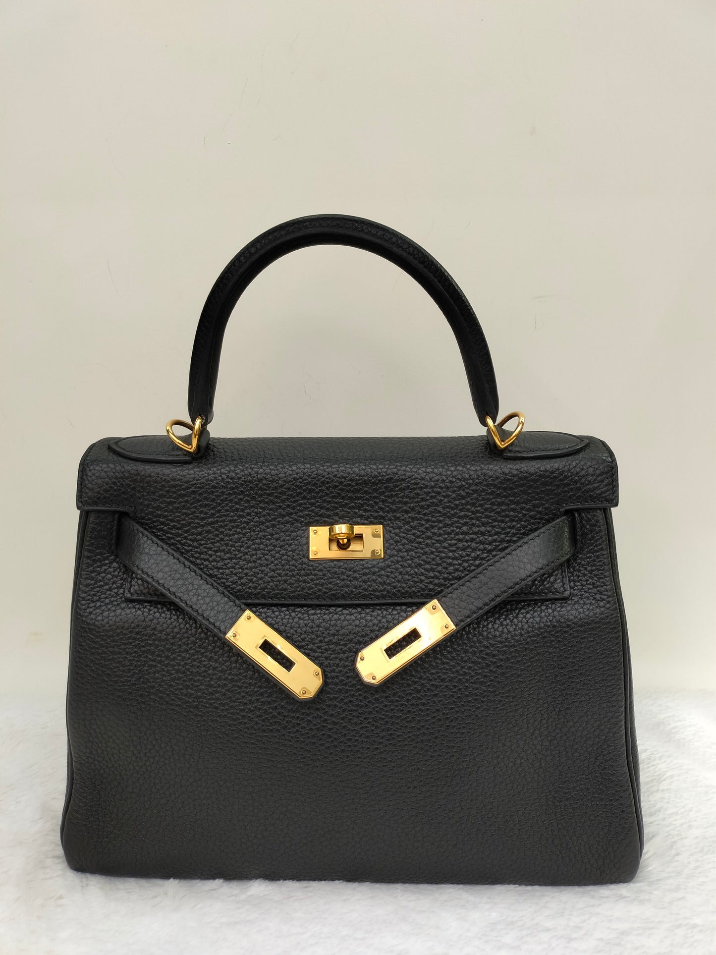 Kelly28 Clem Black GHW #T