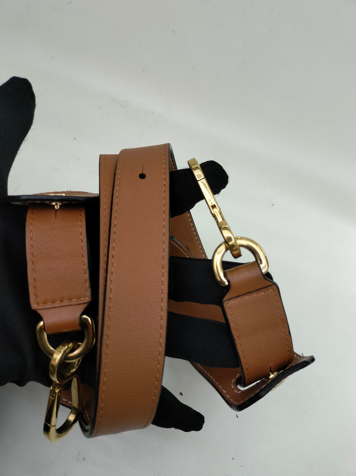 Loewe Puzzle Medium Grained Light Caramel GHW 2018