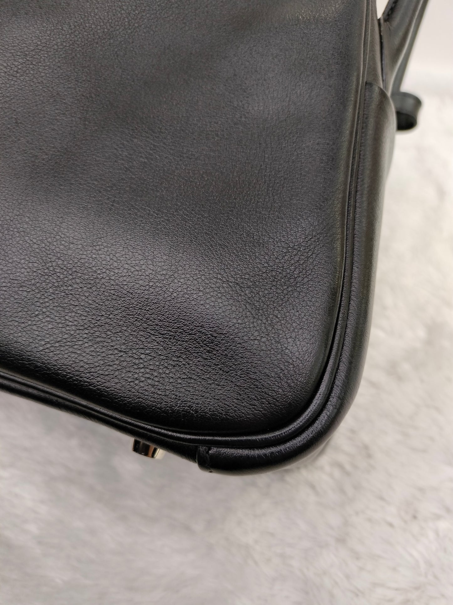 Lindy 26 Swift Black PHW #P square