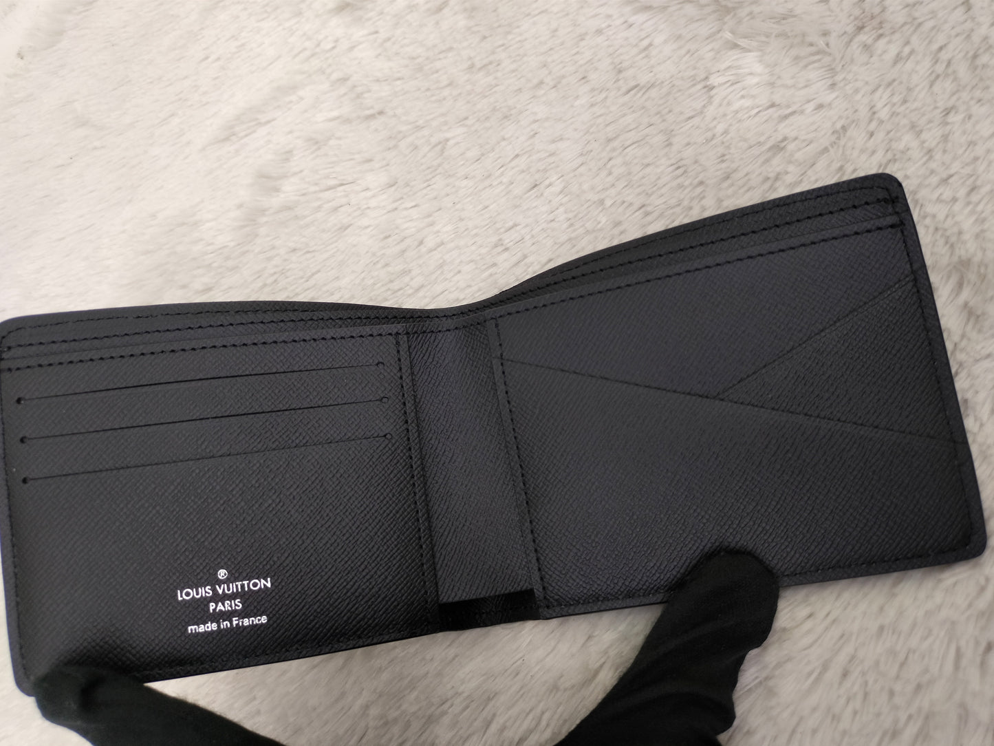 *NEW* LV Portefeuille Multiple Epi Noir M (CHIP)