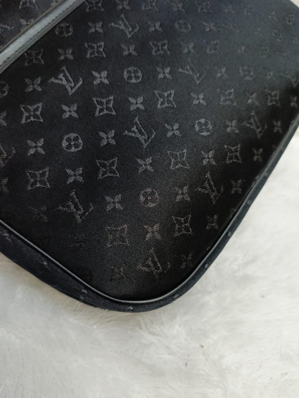 LV Conte de Fees Musette Black Silk Monogram 2002