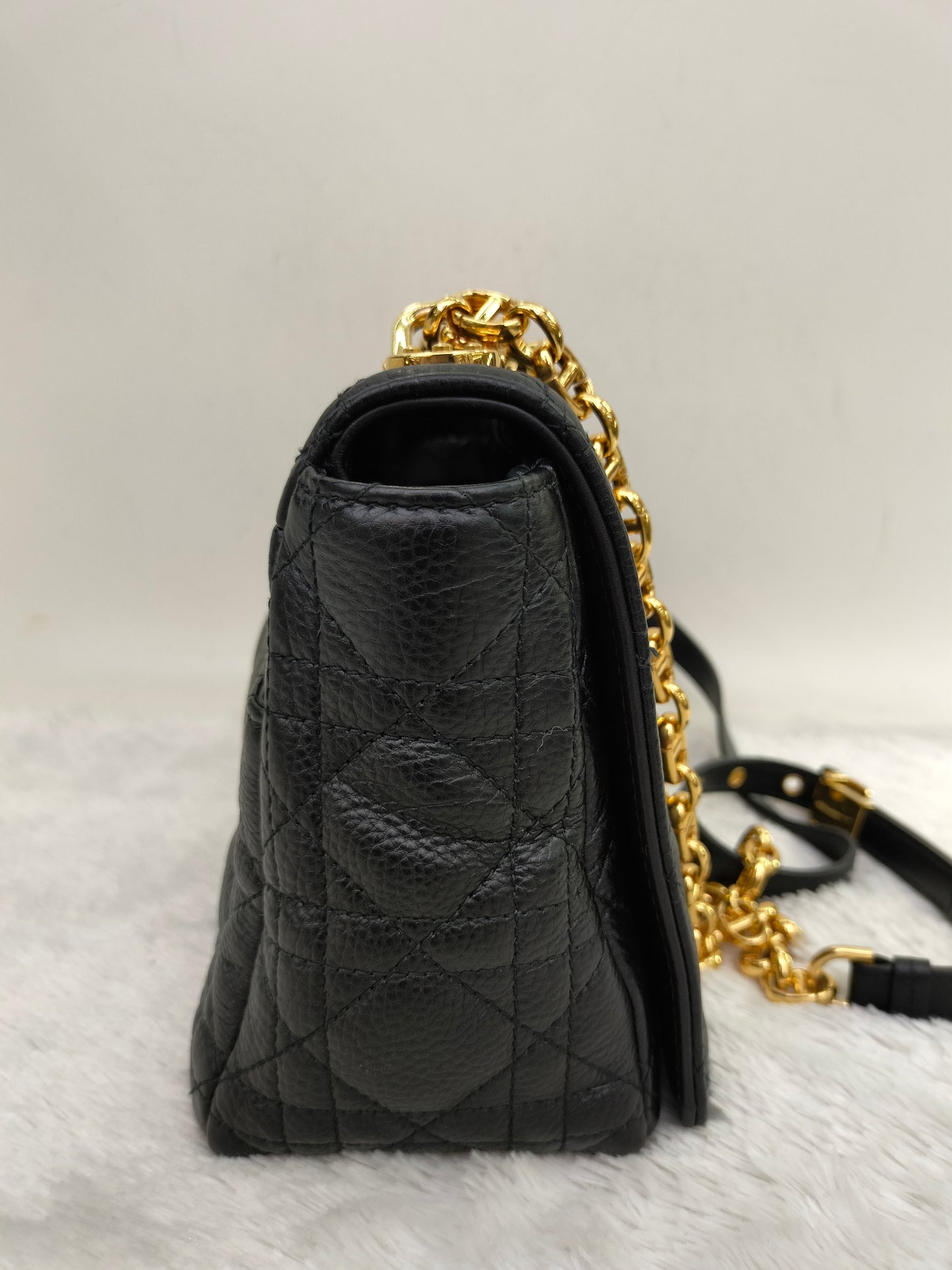 Dior Caro Medium Grained Black GHW 2022