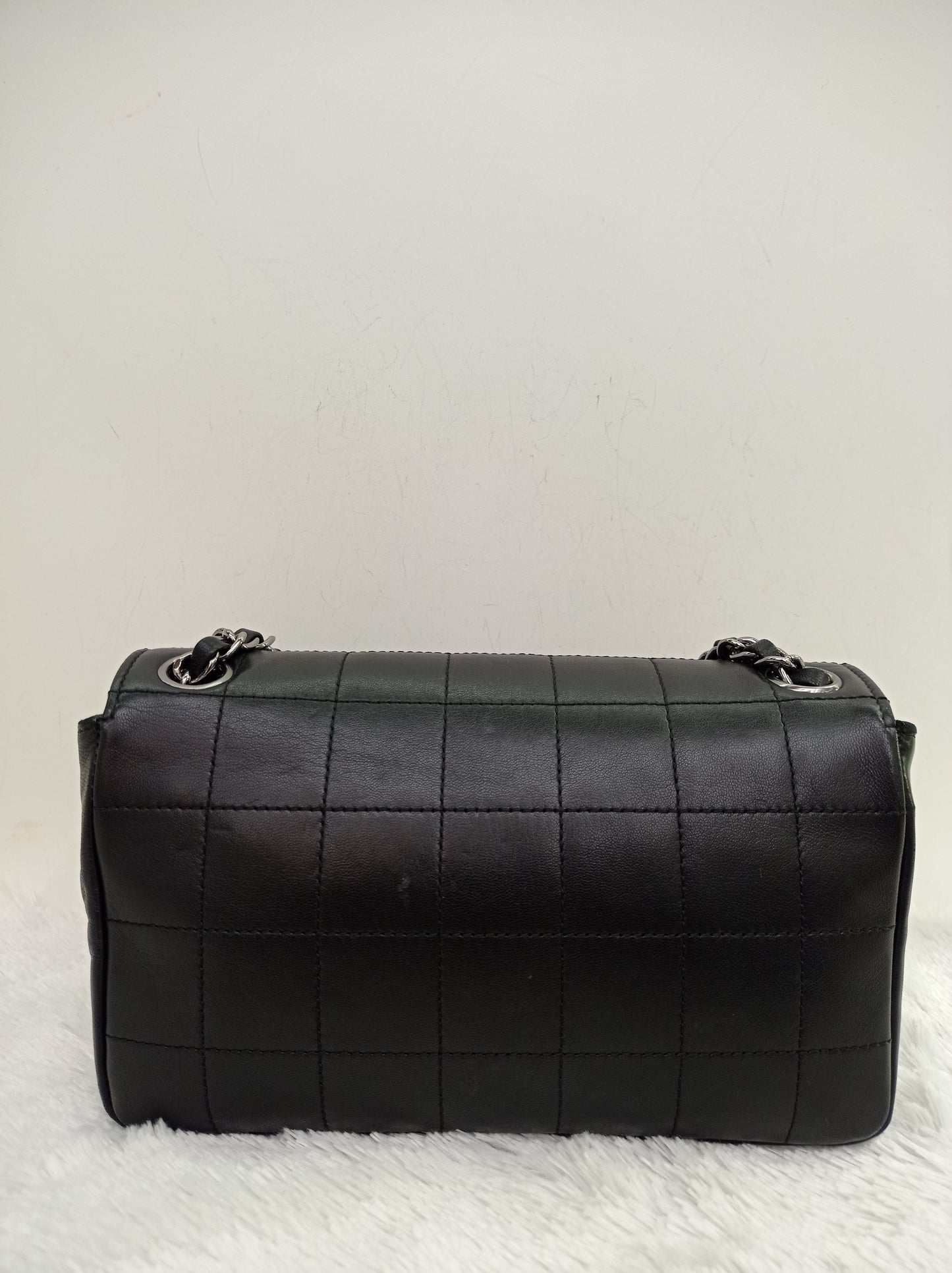 Chanel Small Flap Kiss Lock Lamb Black SHW #10