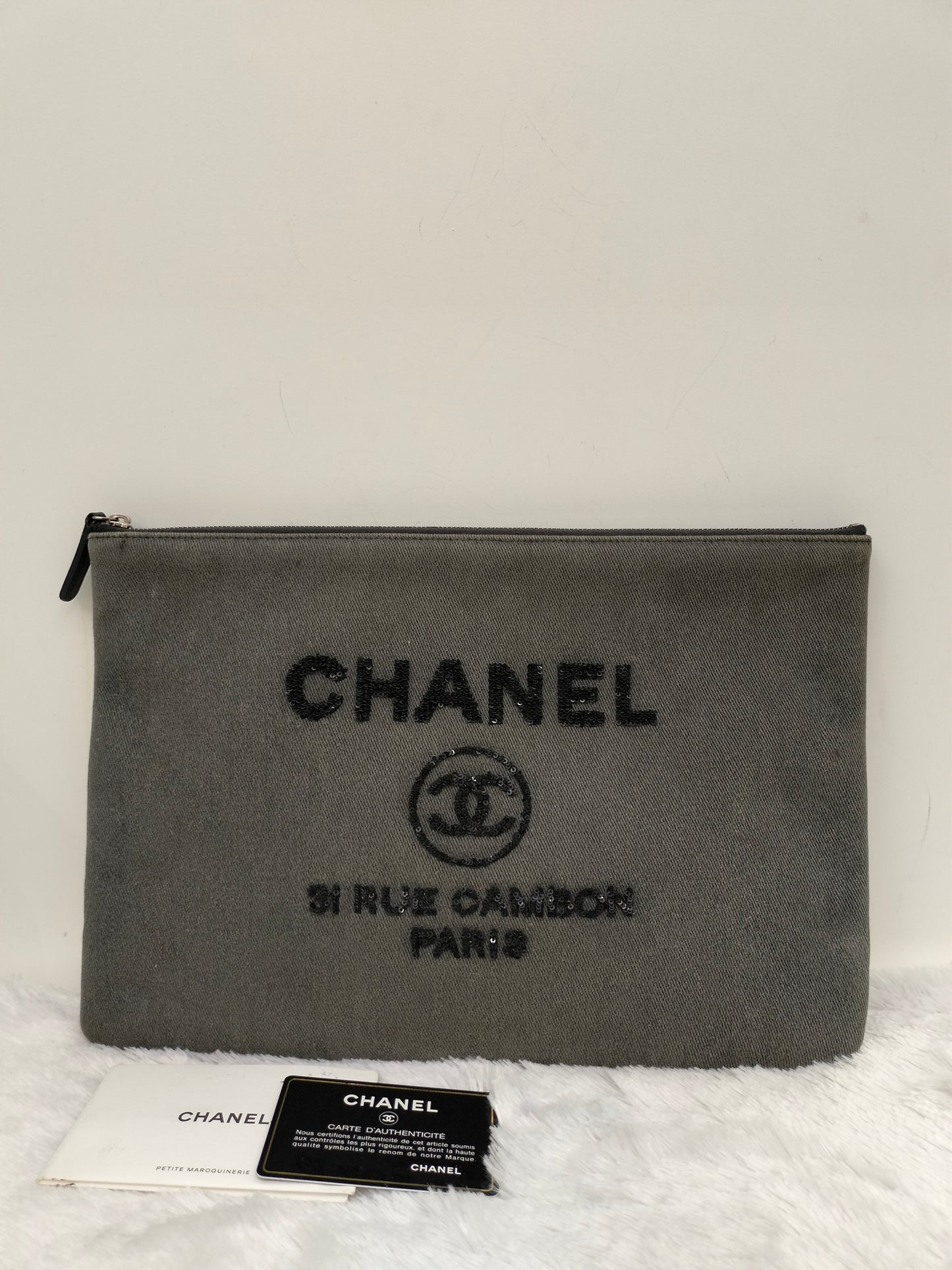 Chanel O'Case Deauville Sequin Grey SHW #23