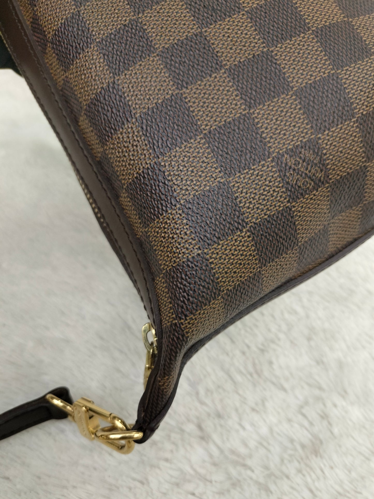 LV illovo PM Damier