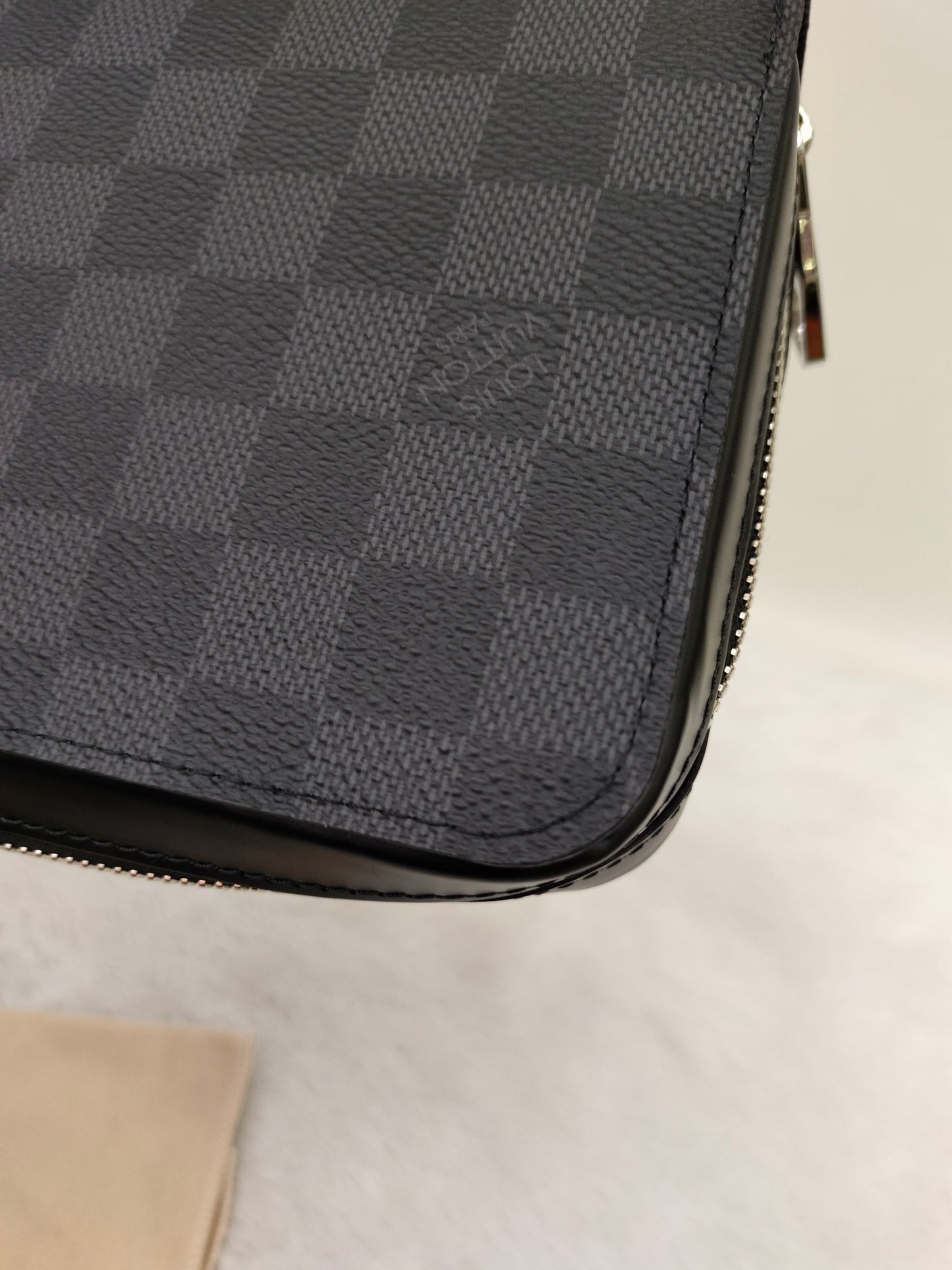 LV Zippy XL Travel Wallet Graphite 2017