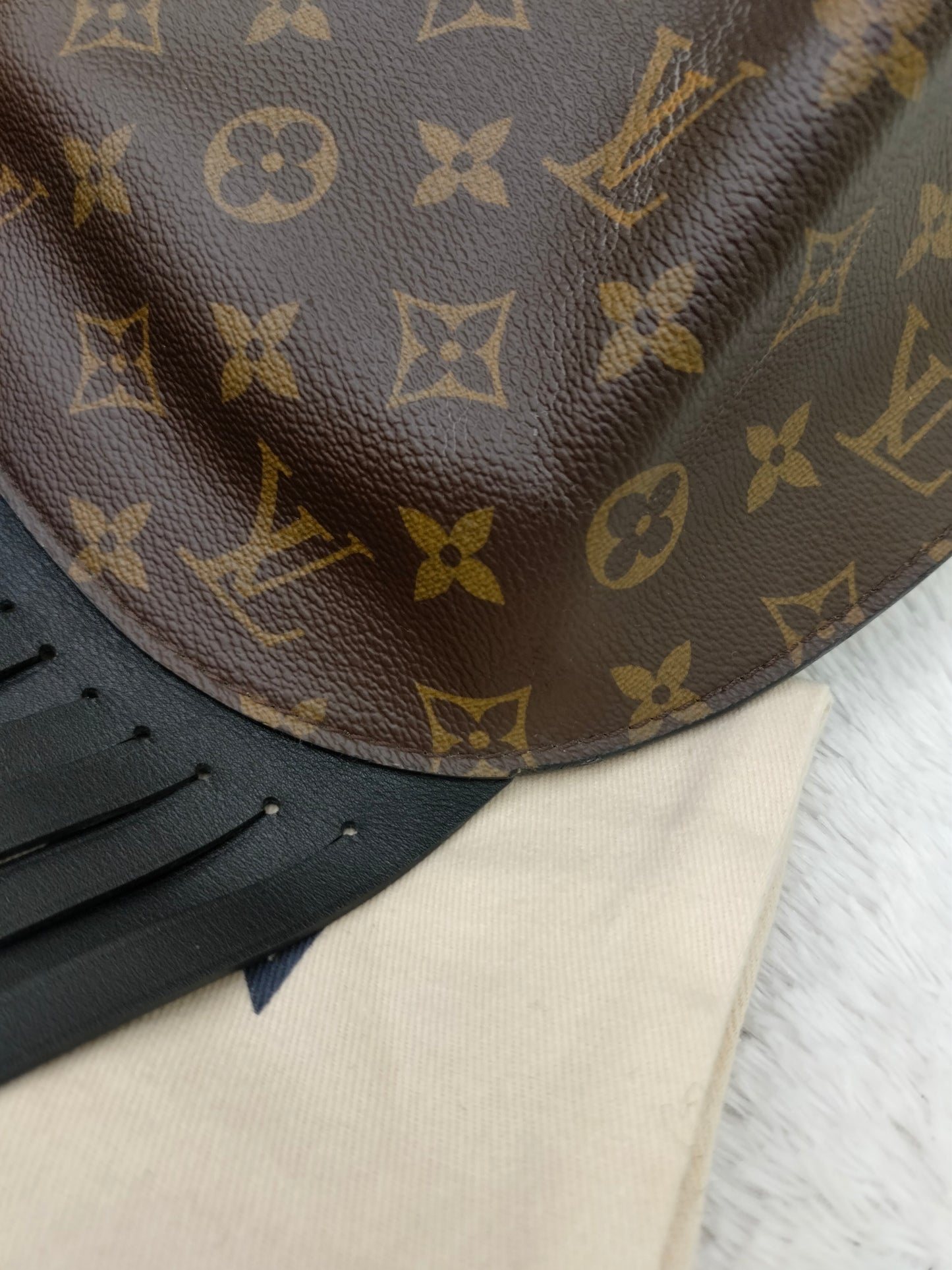 LV Fringed Noe Monogram Noir 2016