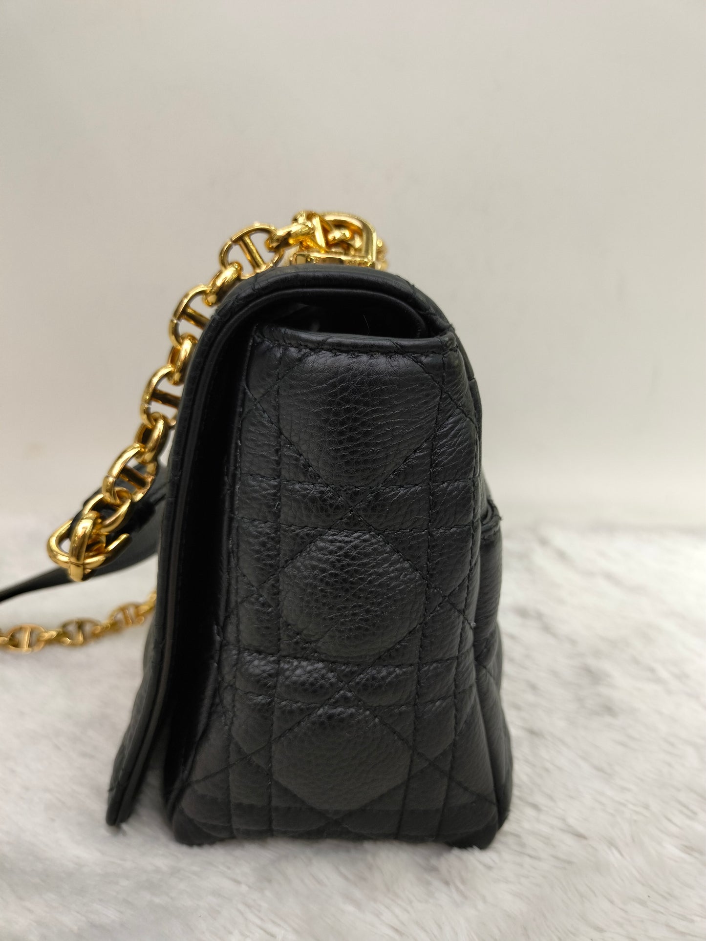 Dior Caro Medium Grained Black GHW 2022