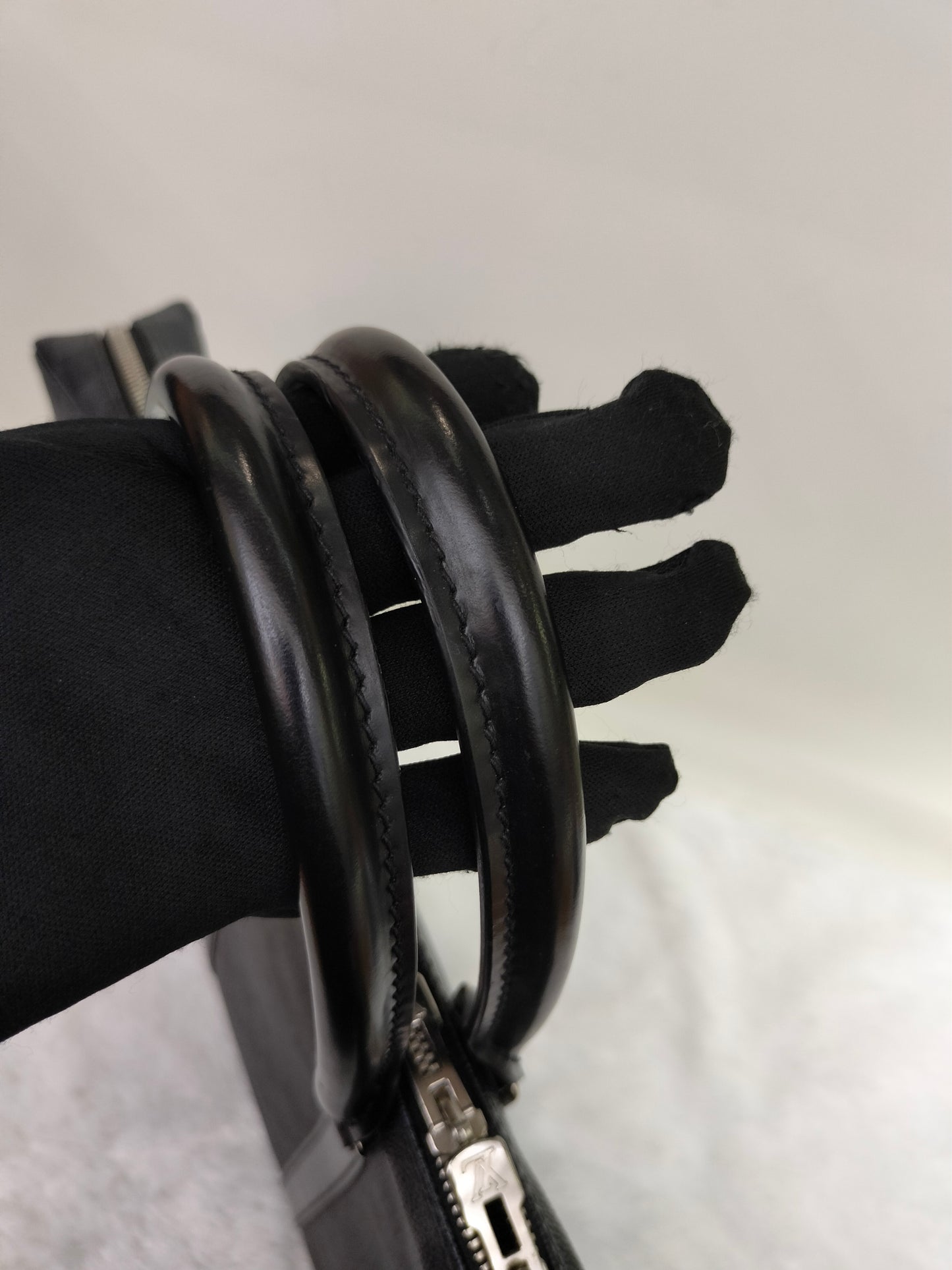 LV PDV Graphite 2016