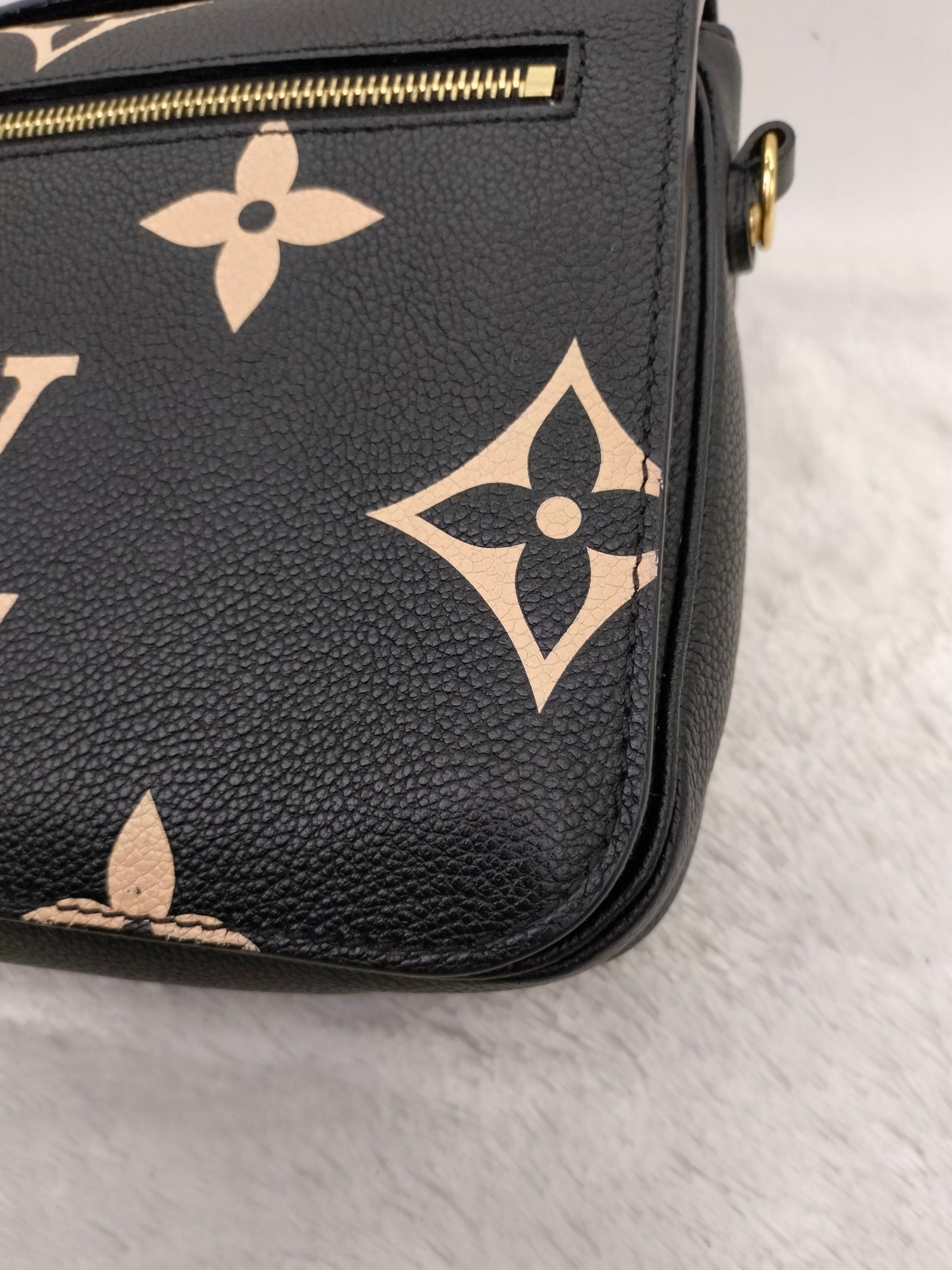 LV Metis Empreinte Noir Creme (CHIP)
