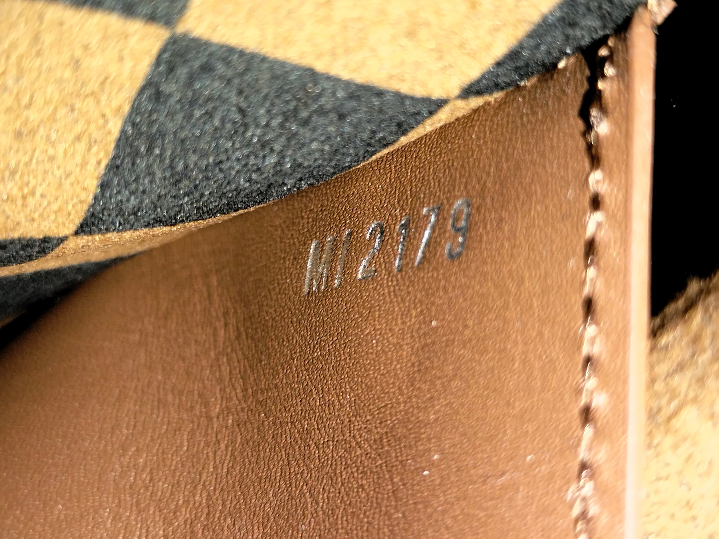 LV Valisette Vertical Damier Colour Noir 2019