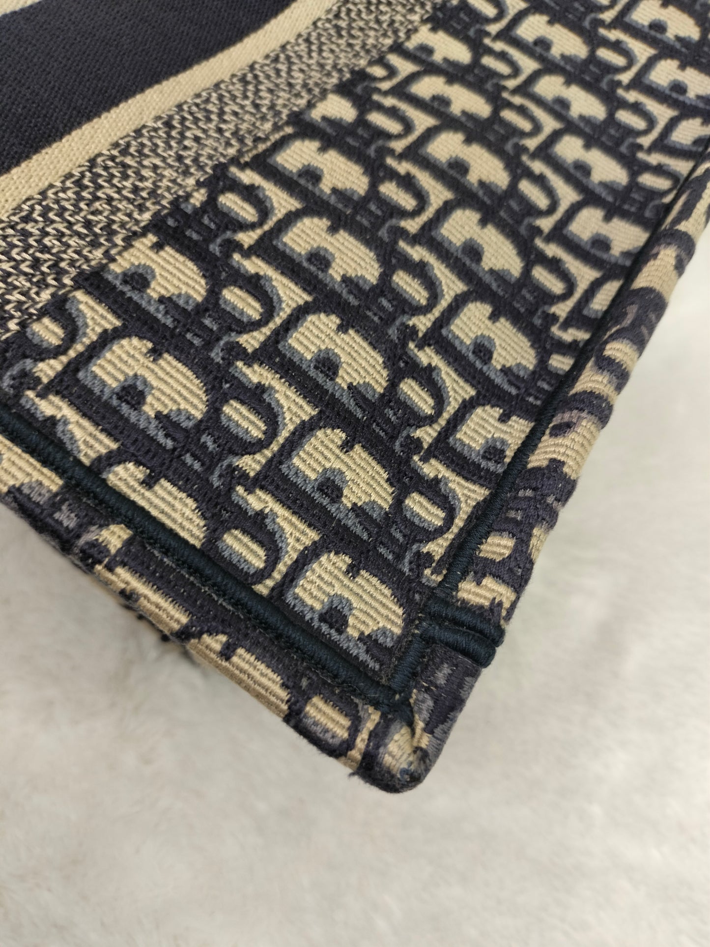 Dior Tote Book Medium Oblique Navy 2019
