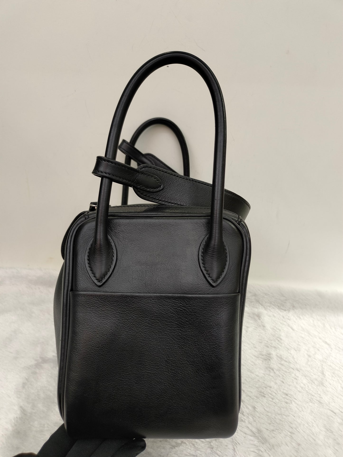 Lindy 26 Swift Black PHW #P square