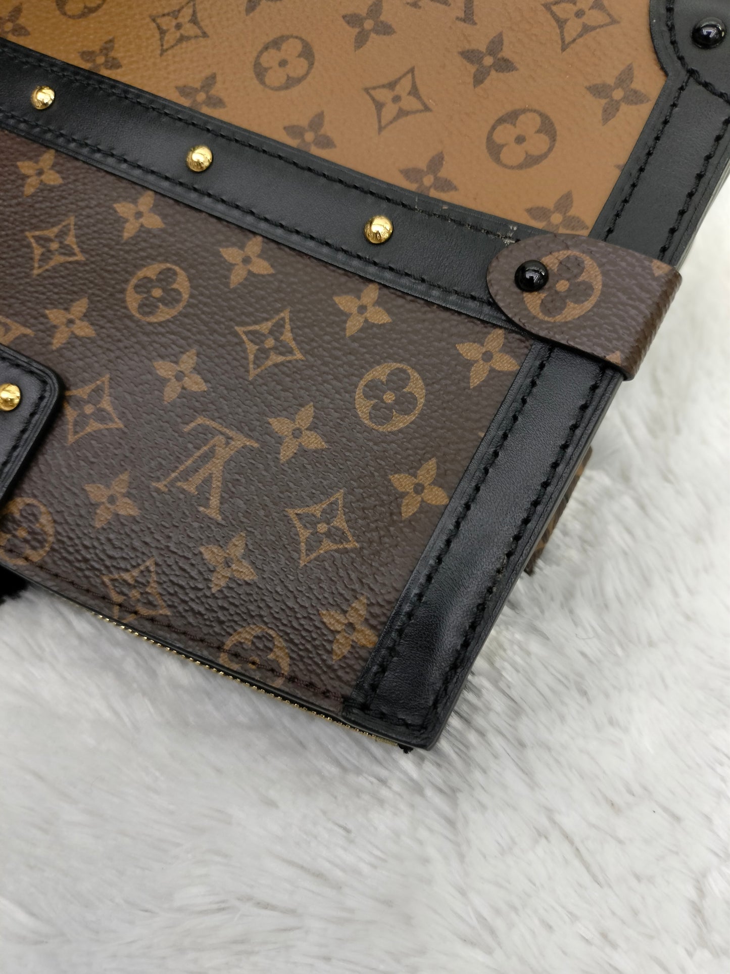 LV Trunk Clutch Monogram Reverse 2018