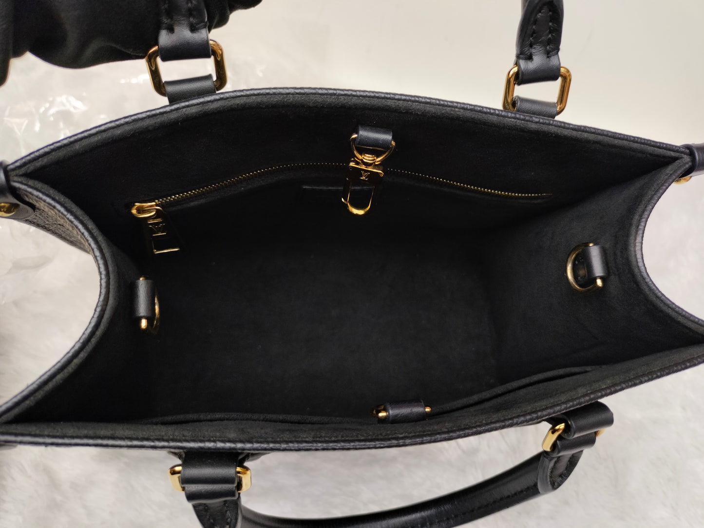LV OTG PM Empreinte Noir (CHIP)