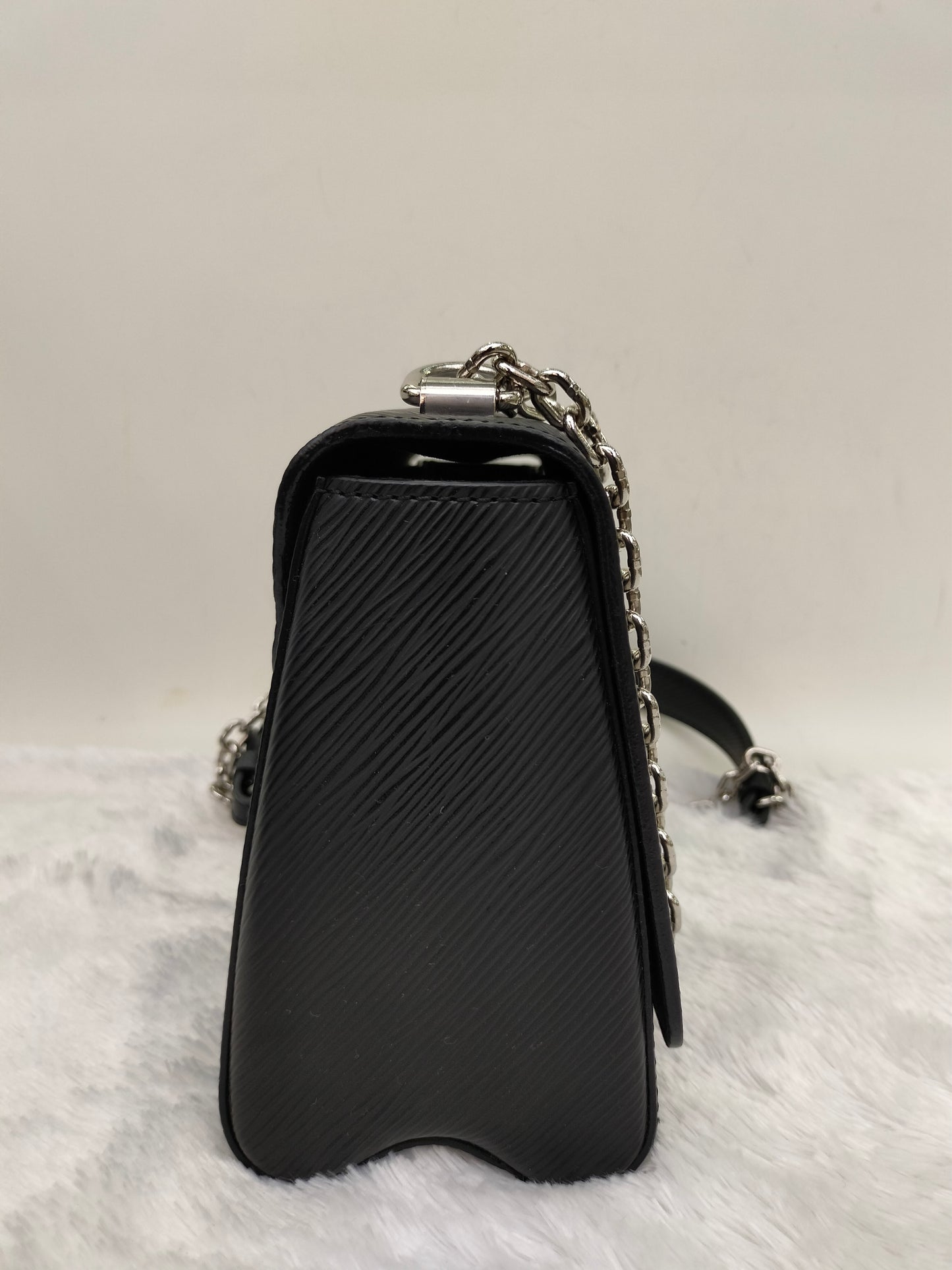 LV Twist MM Epi Noir 2018