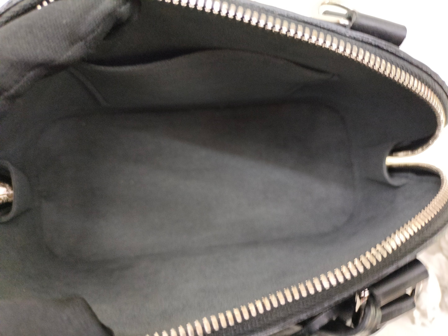 LV Alma BB Epi Noir 2020