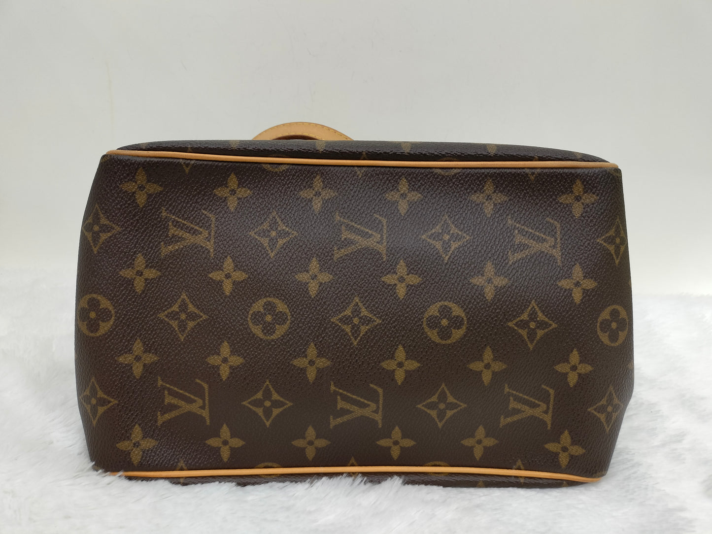 *Good Condition*
LV Batignoles PM Monogram