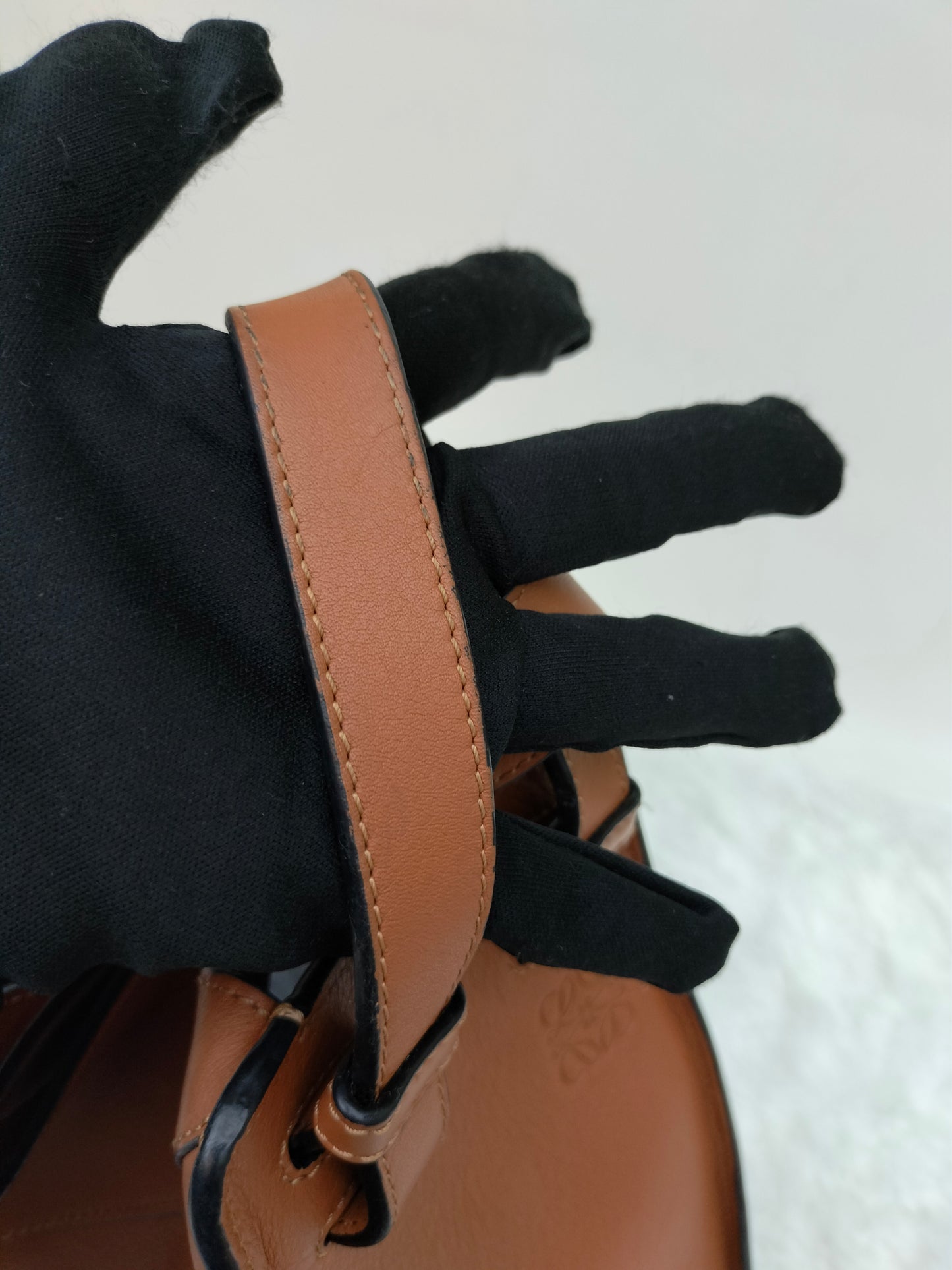Loewe Hammock Small Tan SHW 2016