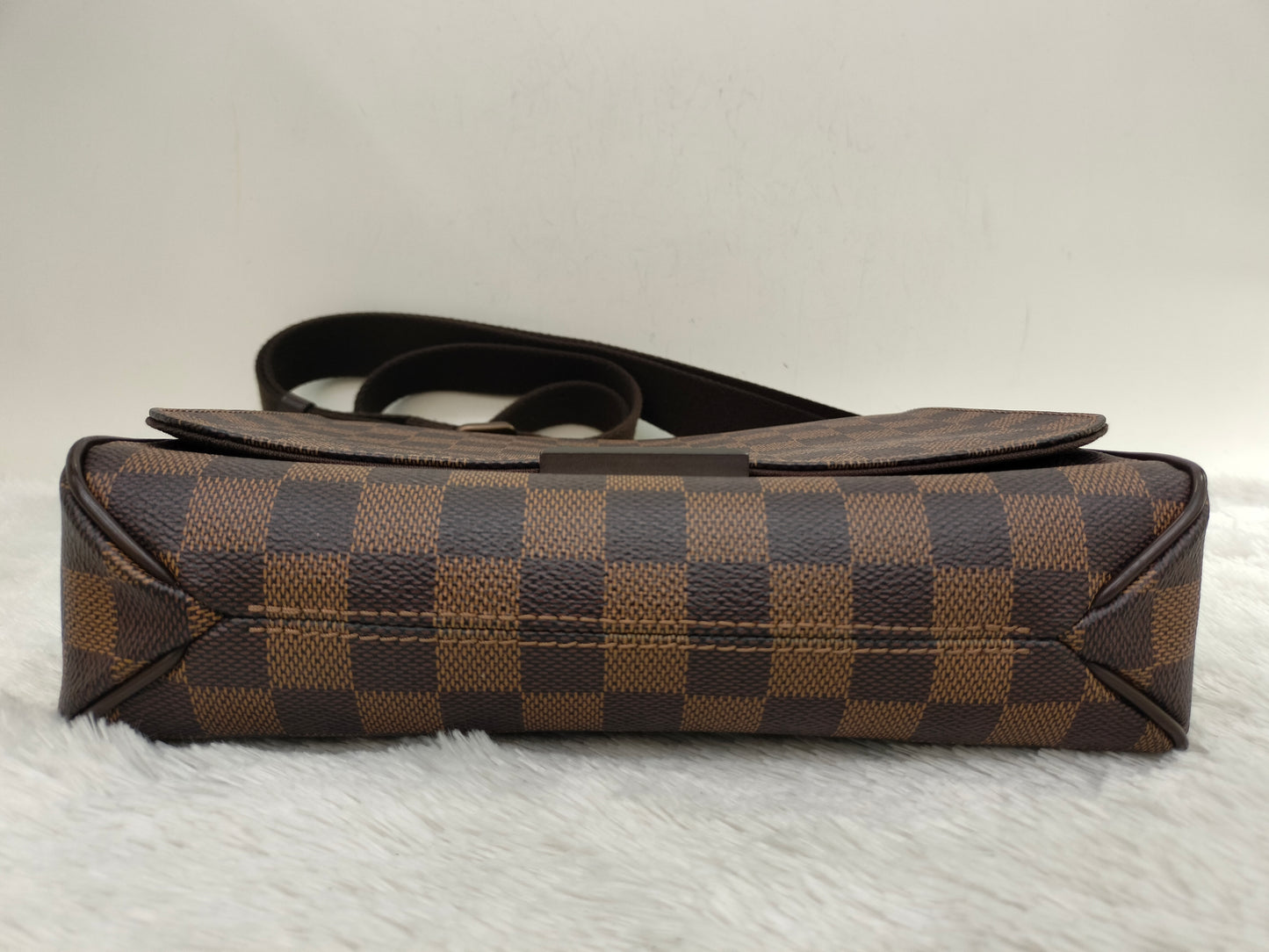 LV District PM Damier