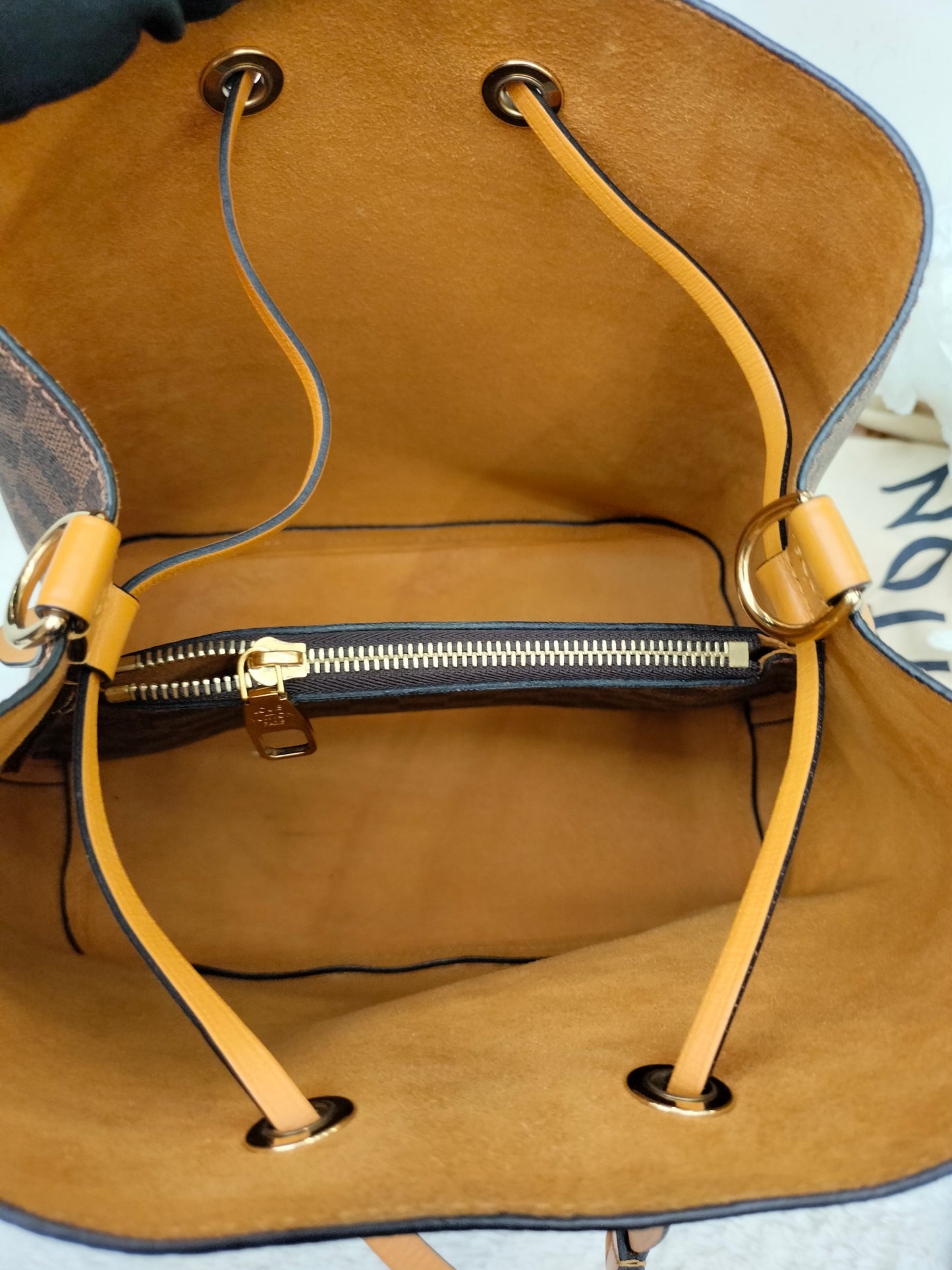 LV Neo Noe MM Damier Safran (CHIP)