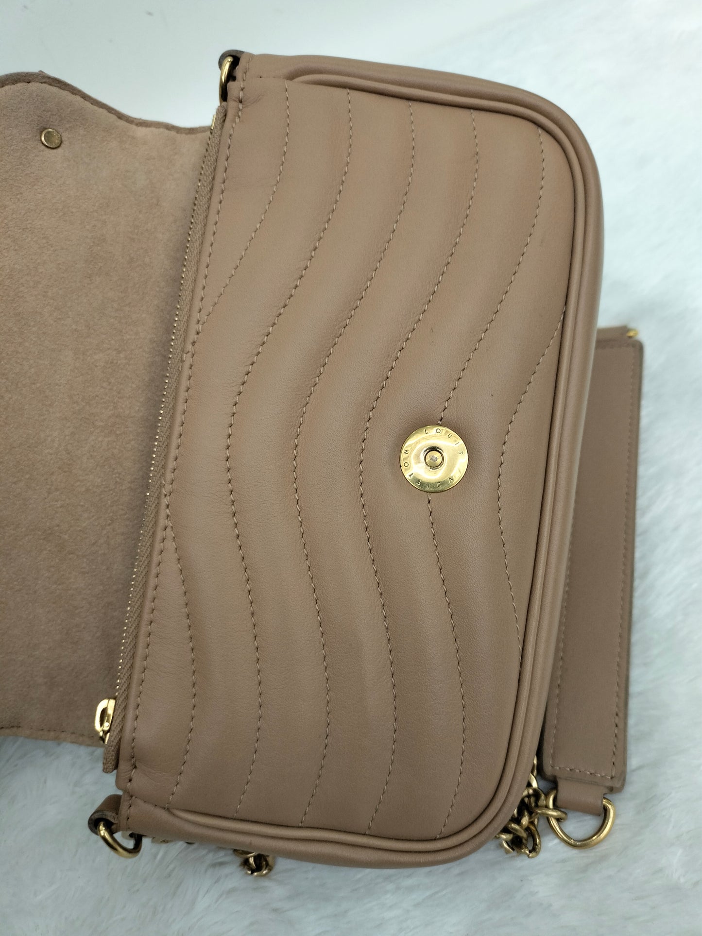LV Pochette Chain LV New Wave Noisette 2019